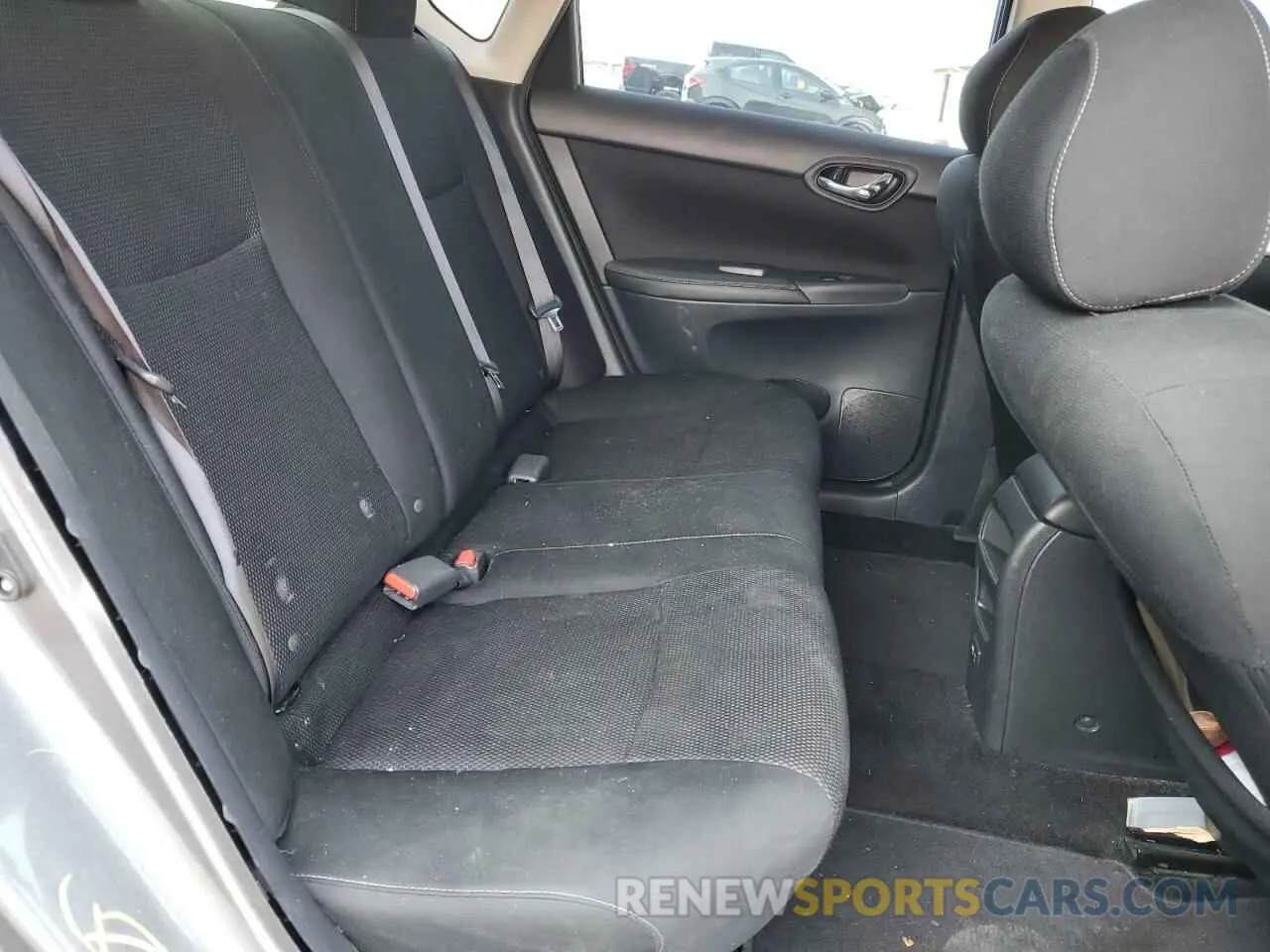 10 Photograph of a damaged car 3N1AB7AP8KY376475 NISSAN SENTRA 2019