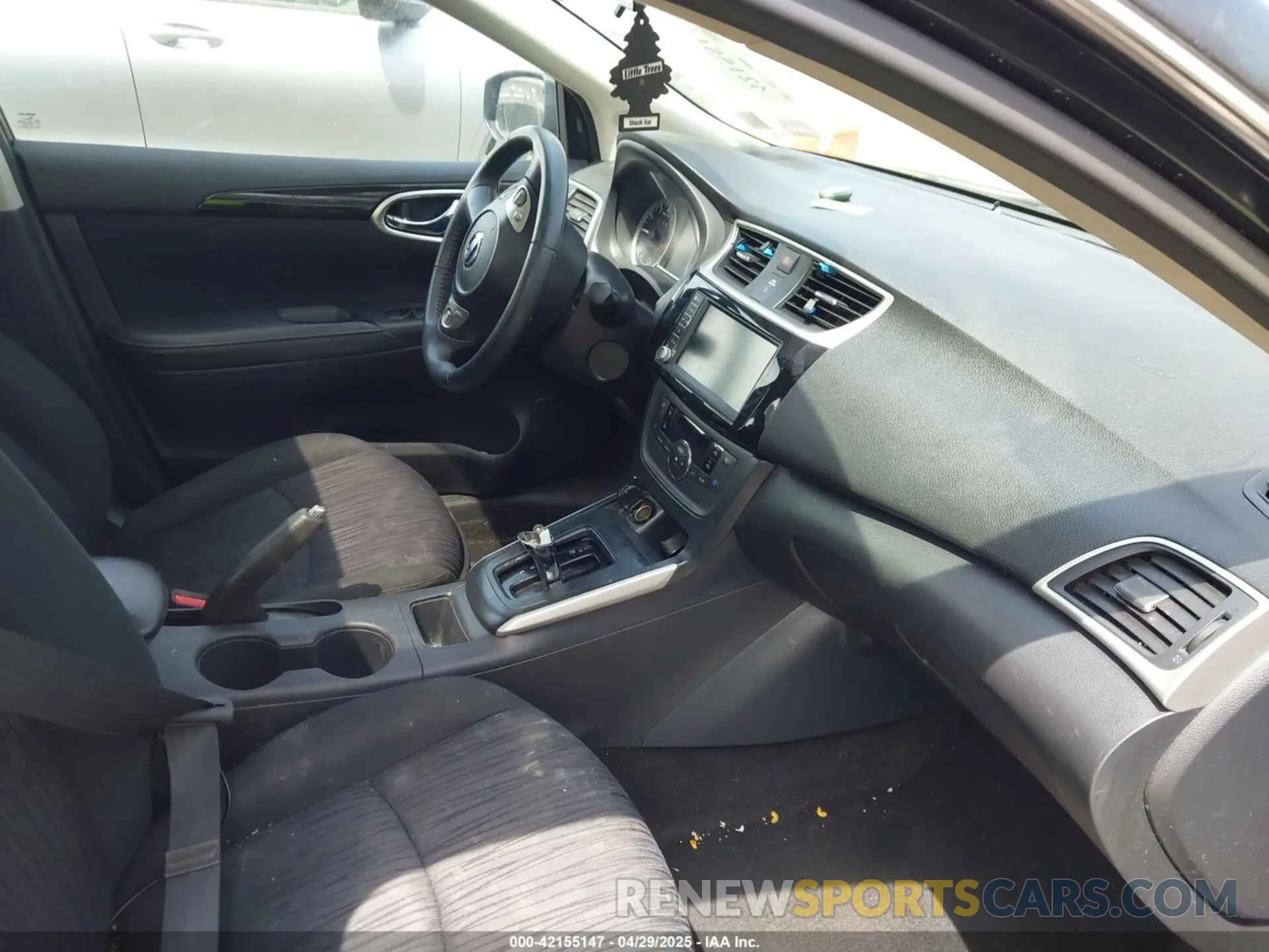 5 Photograph of a damaged car 3N1AB7AP8KY377089 NISSAN SENTRA 2019