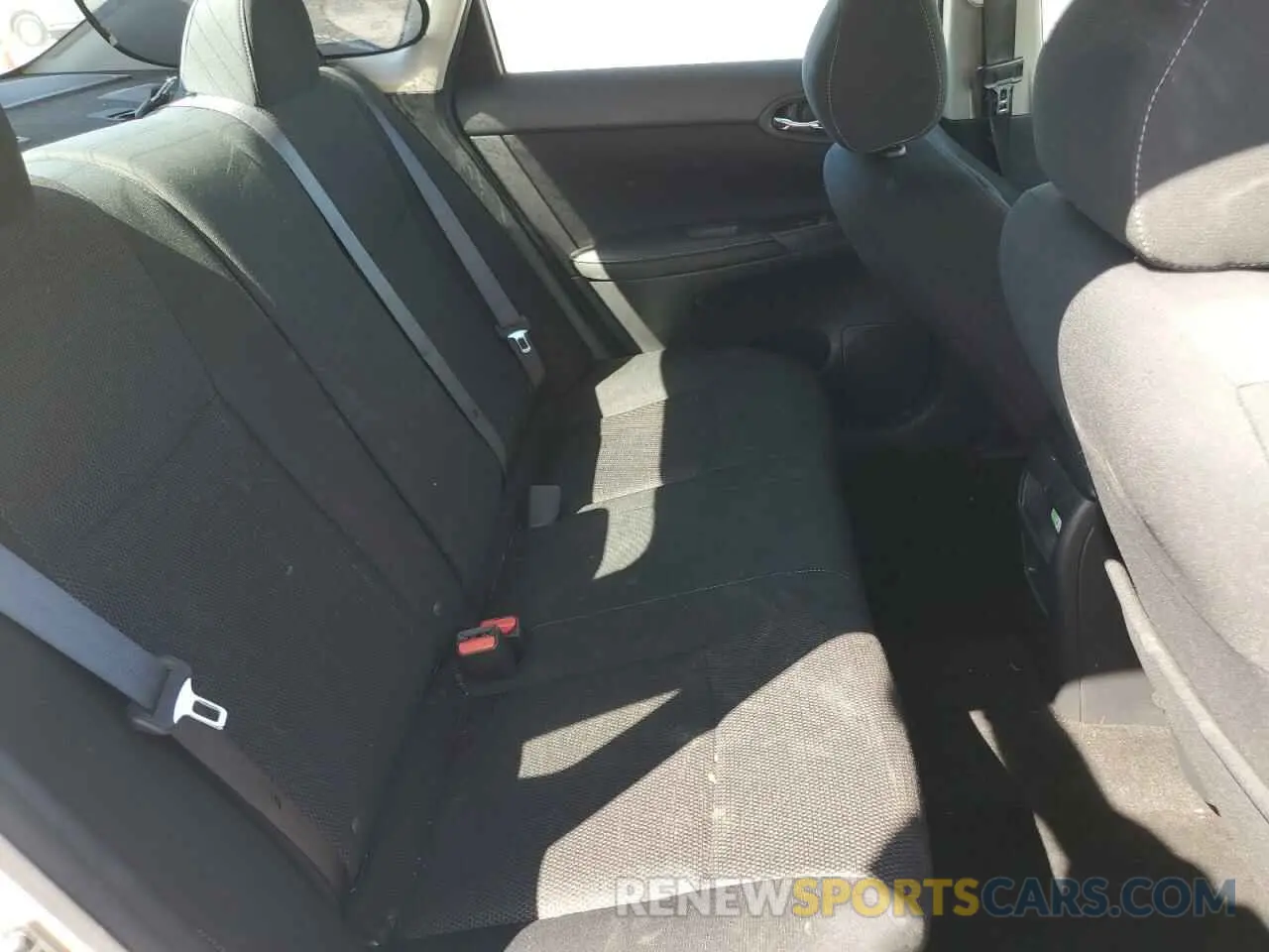 10 Photograph of a damaged car 3N1AB7AP8KY379392 NISSAN SENTRA 2019