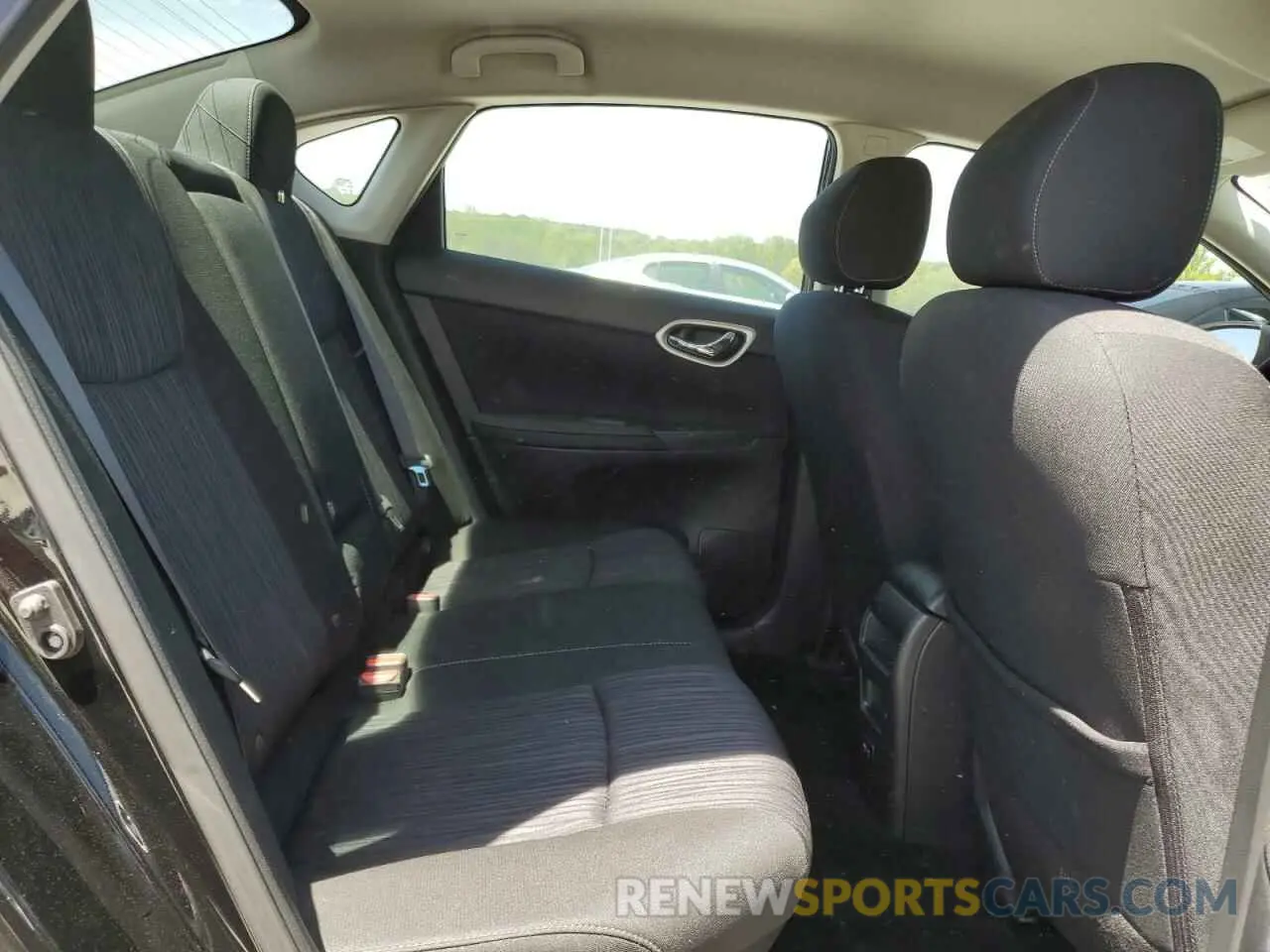 10 Photograph of a damaged car 3N1AB7AP8KY394085 NISSAN SENTRA 2019