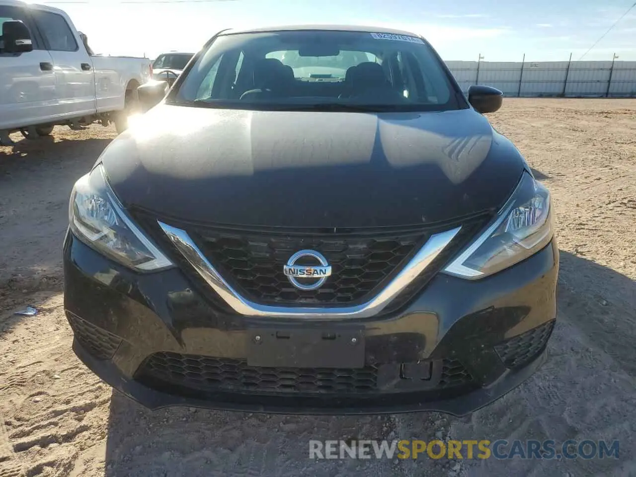 5 Photograph of a damaged car 3N1AB7AP8KY401679 NISSAN SENTRA 2019