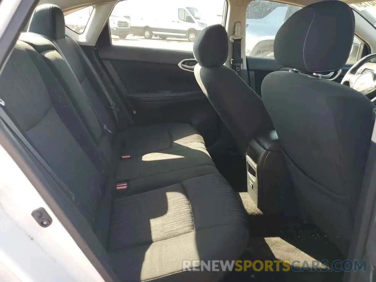 10 Photograph of a damaged car 3N1AB7AP8KY416988 NISSAN SENTRA 2019