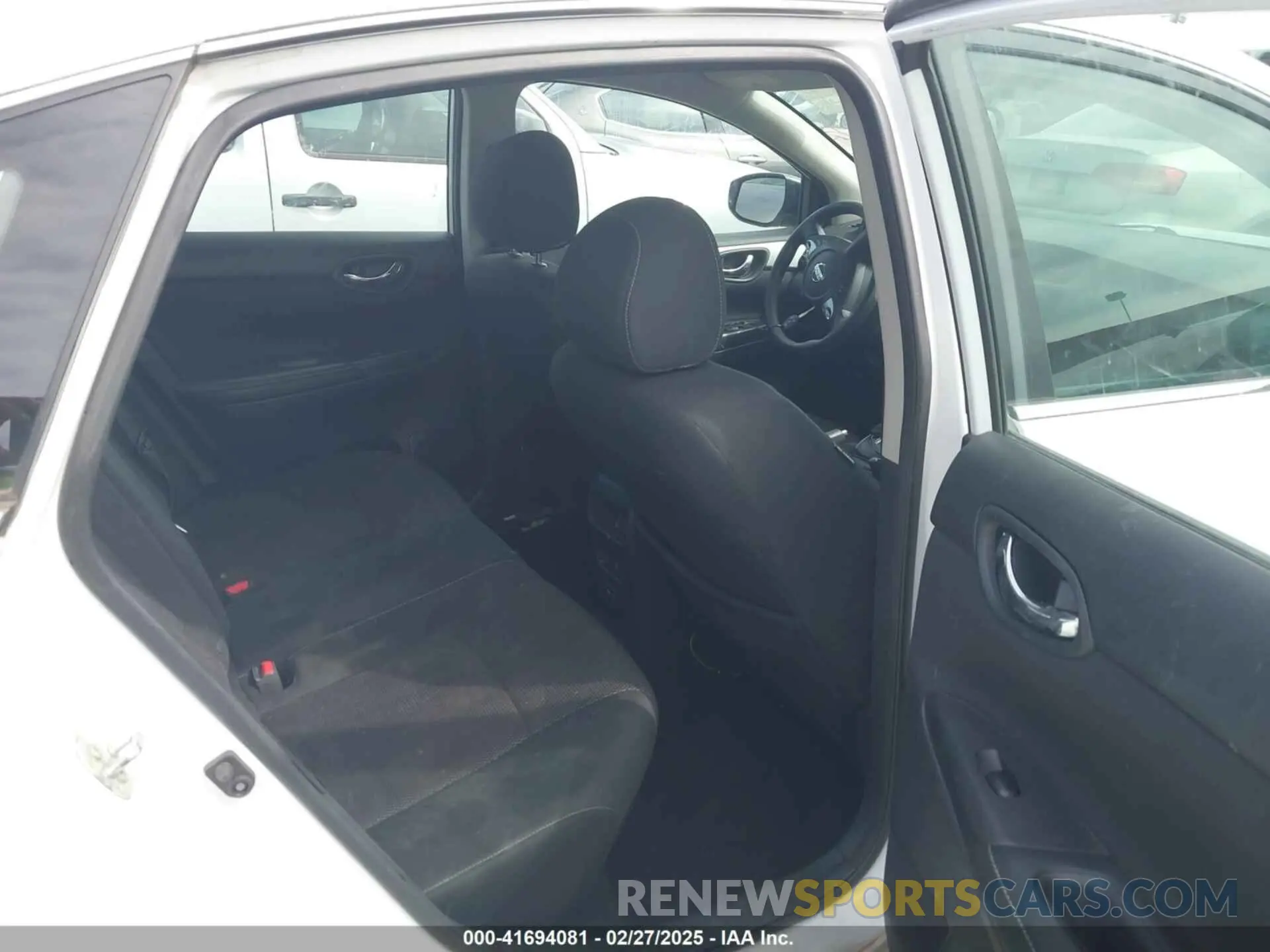 8 Photograph of a damaged car 3N1AB7AP8KY425934 NISSAN SENTRA 2019