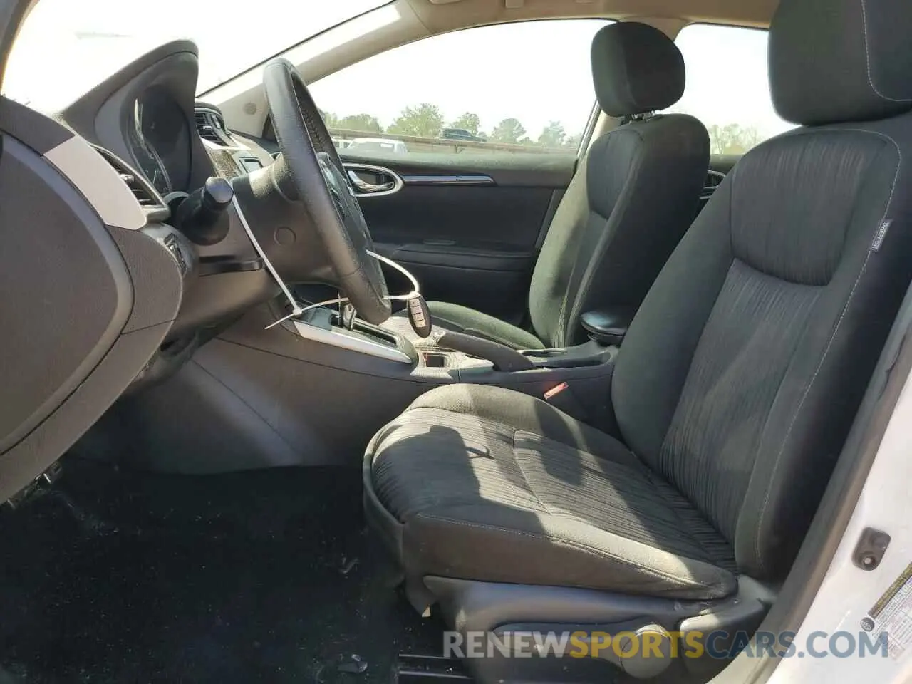 7 Photograph of a damaged car 3N1AB7AP8KY441308 NISSAN SENTRA 2019