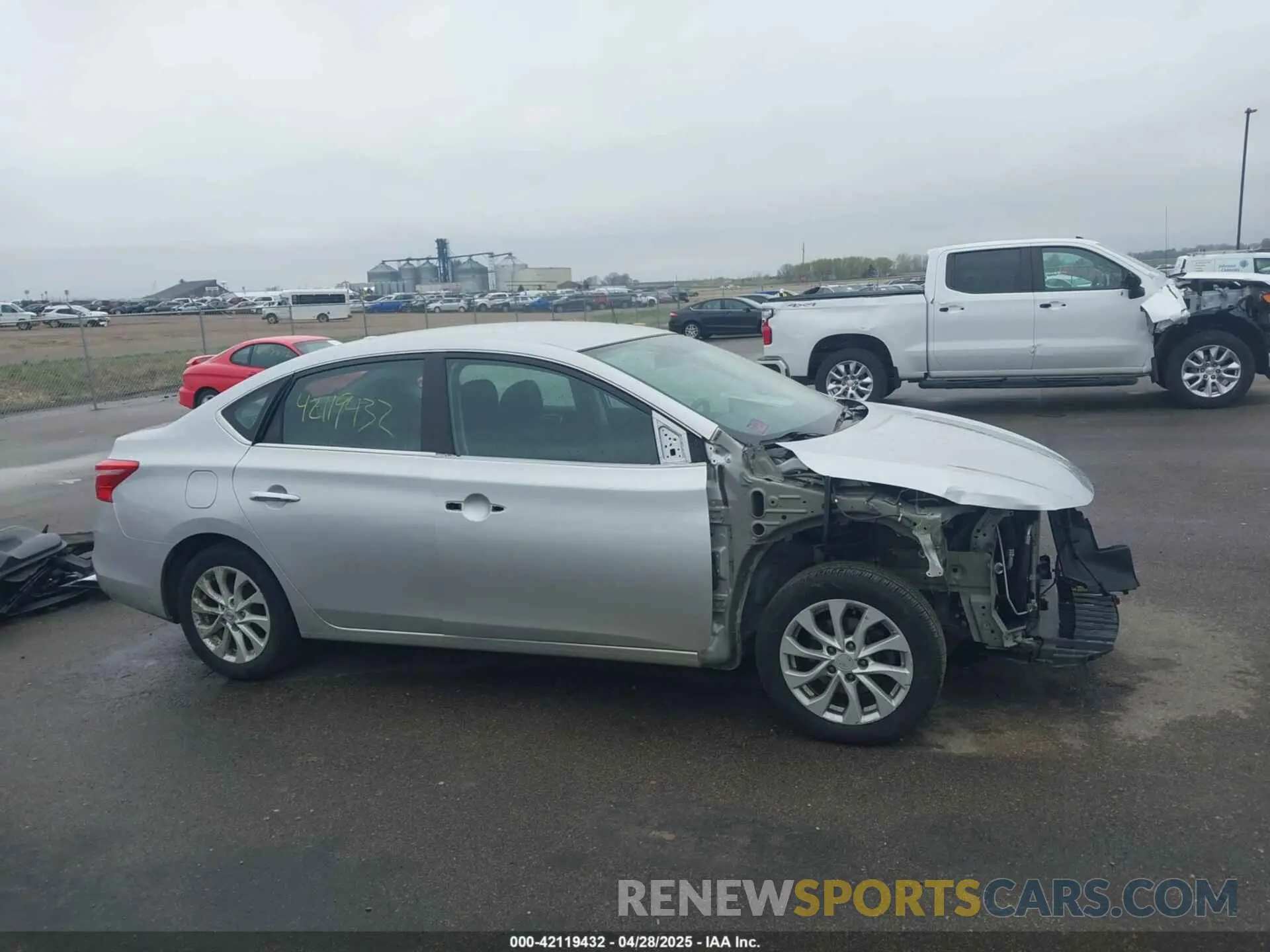 14 Photograph of a damaged car 3N1AB7AP8KY451692 NISSAN SENTRA 2019