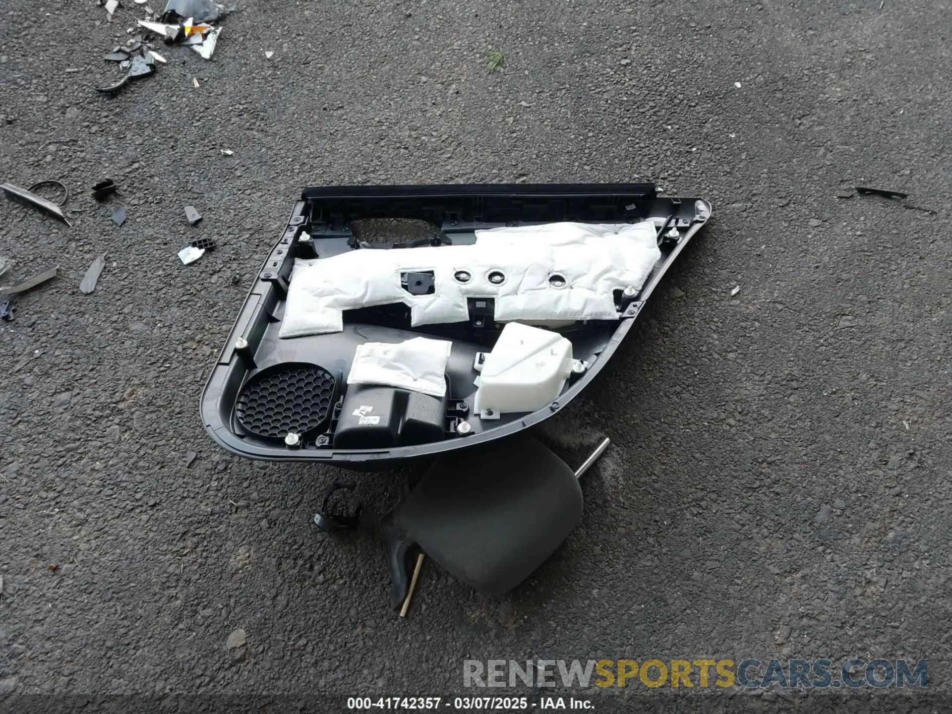 12 Photograph of a damaged car 3N1AB7AP8KY456729 NISSAN SENTRA 2019