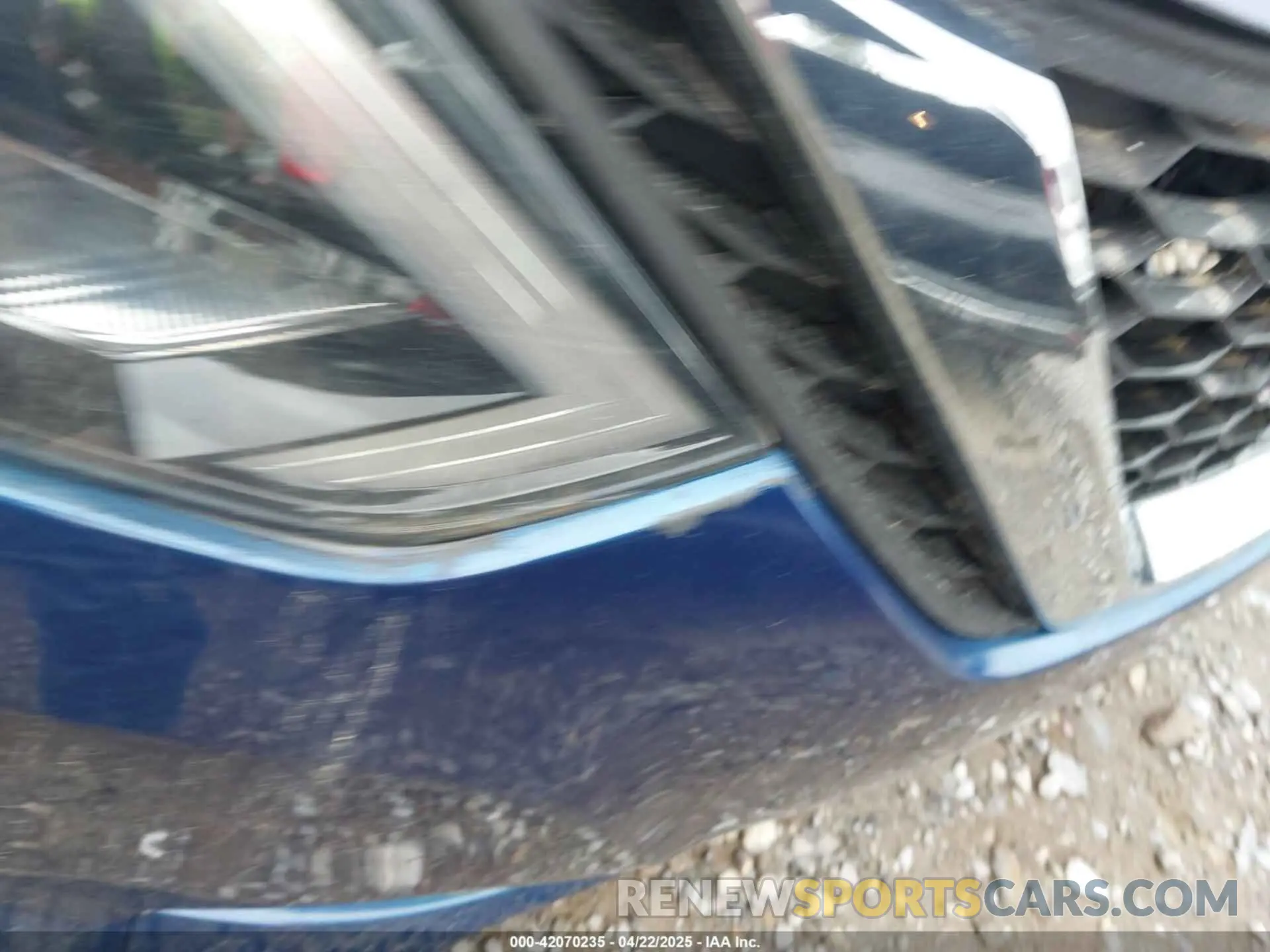 18 Photograph of a damaged car 3N1AB7AP8KY457461 NISSAN SENTRA 2019