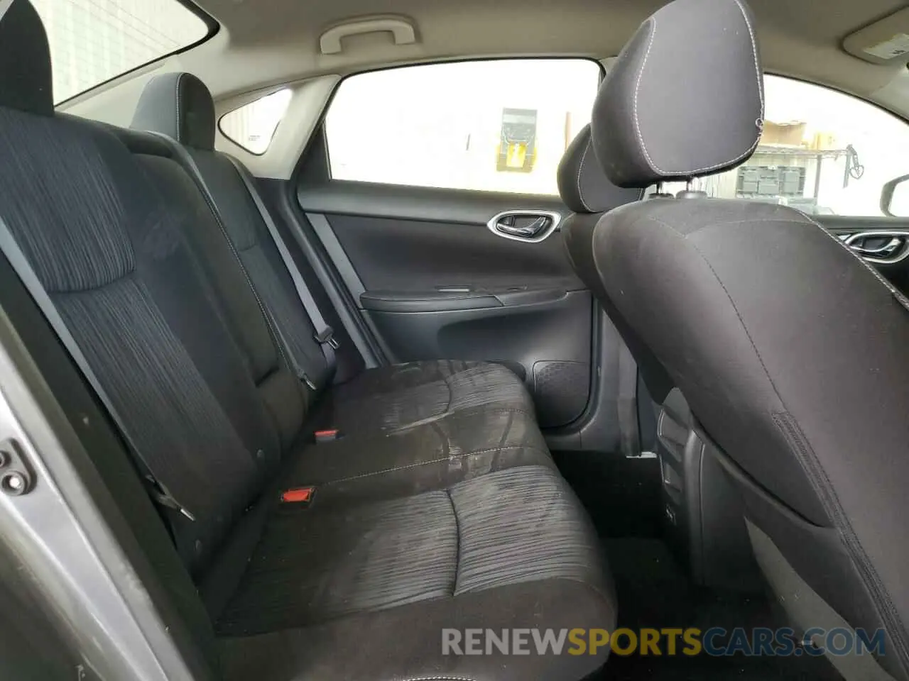 10 Photograph of a damaged car 3N1AB7AP9KL607459 NISSAN SENTRA 2019