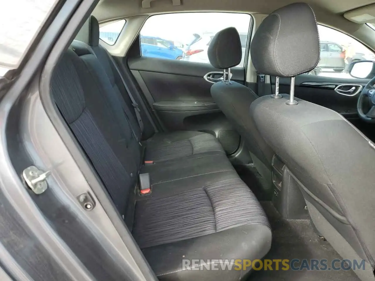 10 Photograph of a damaged car 3N1AB7AP9KL618526 NISSAN SENTRA 2019