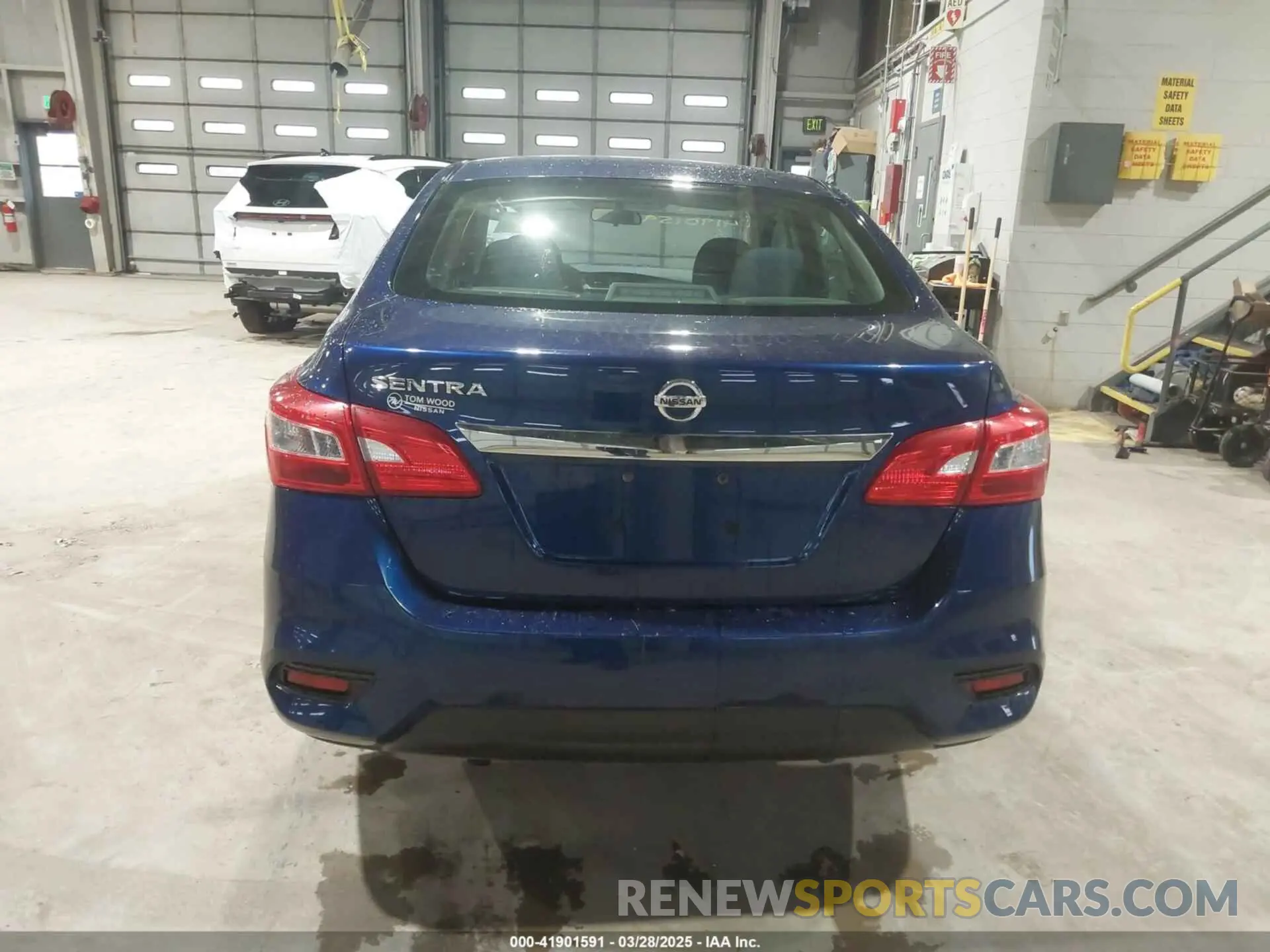 17 Photograph of a damaged car 3N1AB7AP9KY232109 NISSAN SENTRA 2019