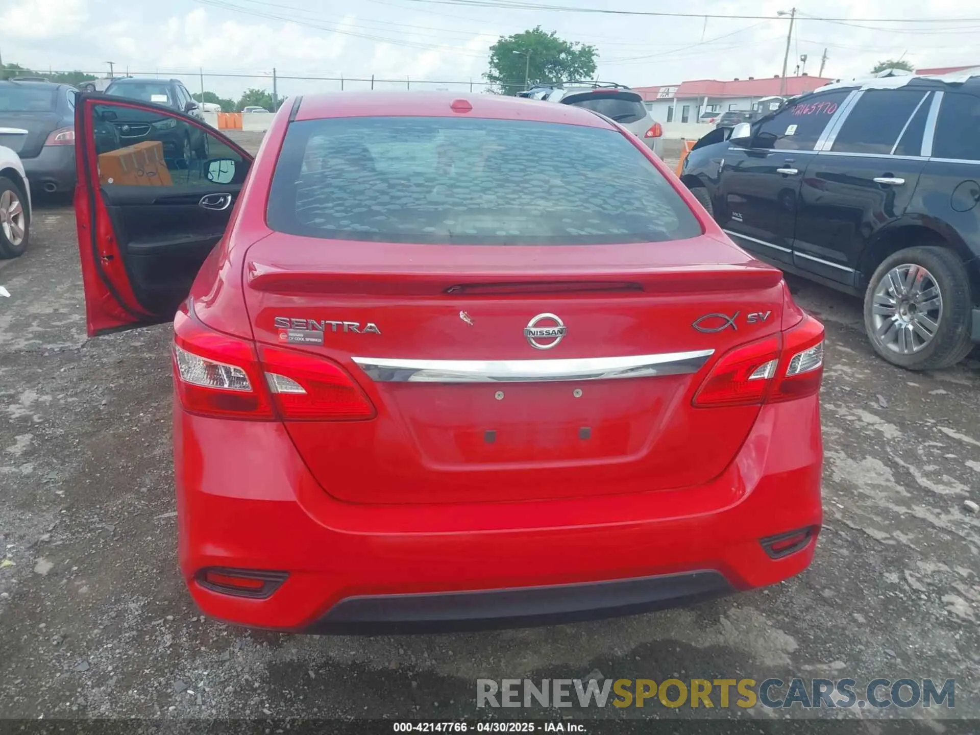 17 Photograph of a damaged car 3N1AB7AP9KY233812 NISSAN SENTRA 2019