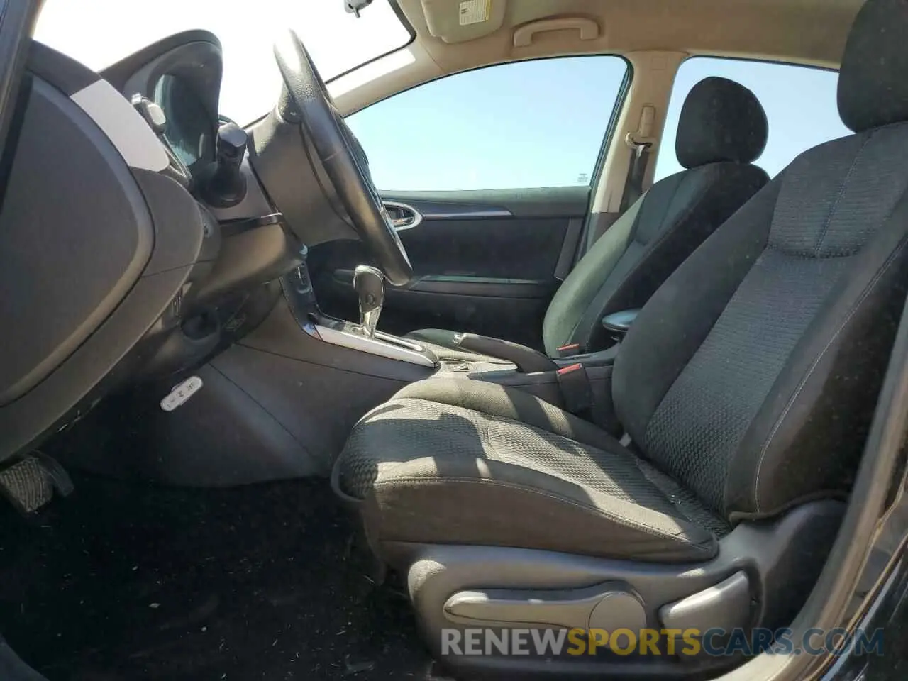 7 Photograph of a damaged car 3N1AB7AP9KY235768 NISSAN SENTRA 2019