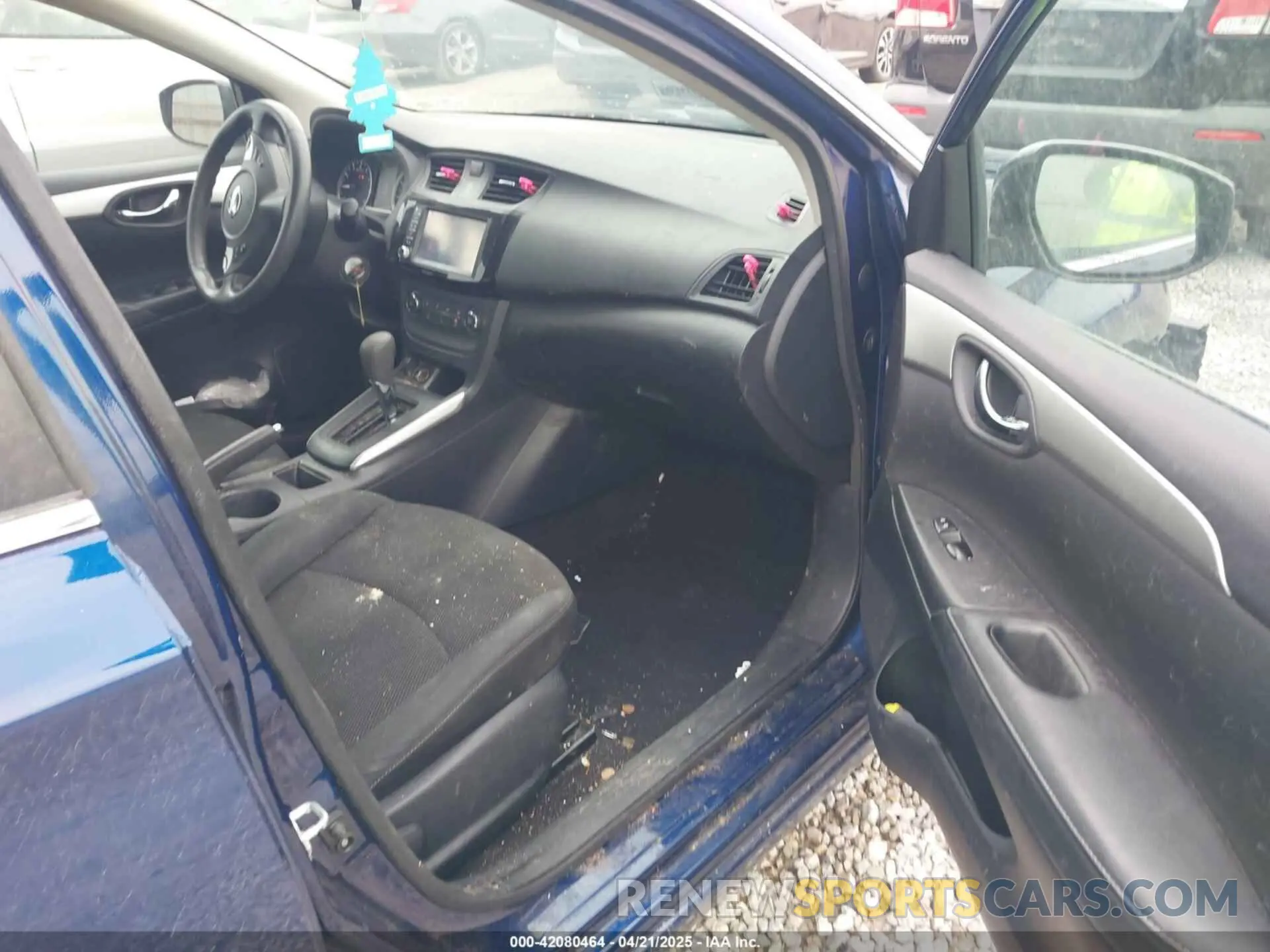 5 Photograph of a damaged car 3N1AB7AP9KY241490 NISSAN SENTRA 2019