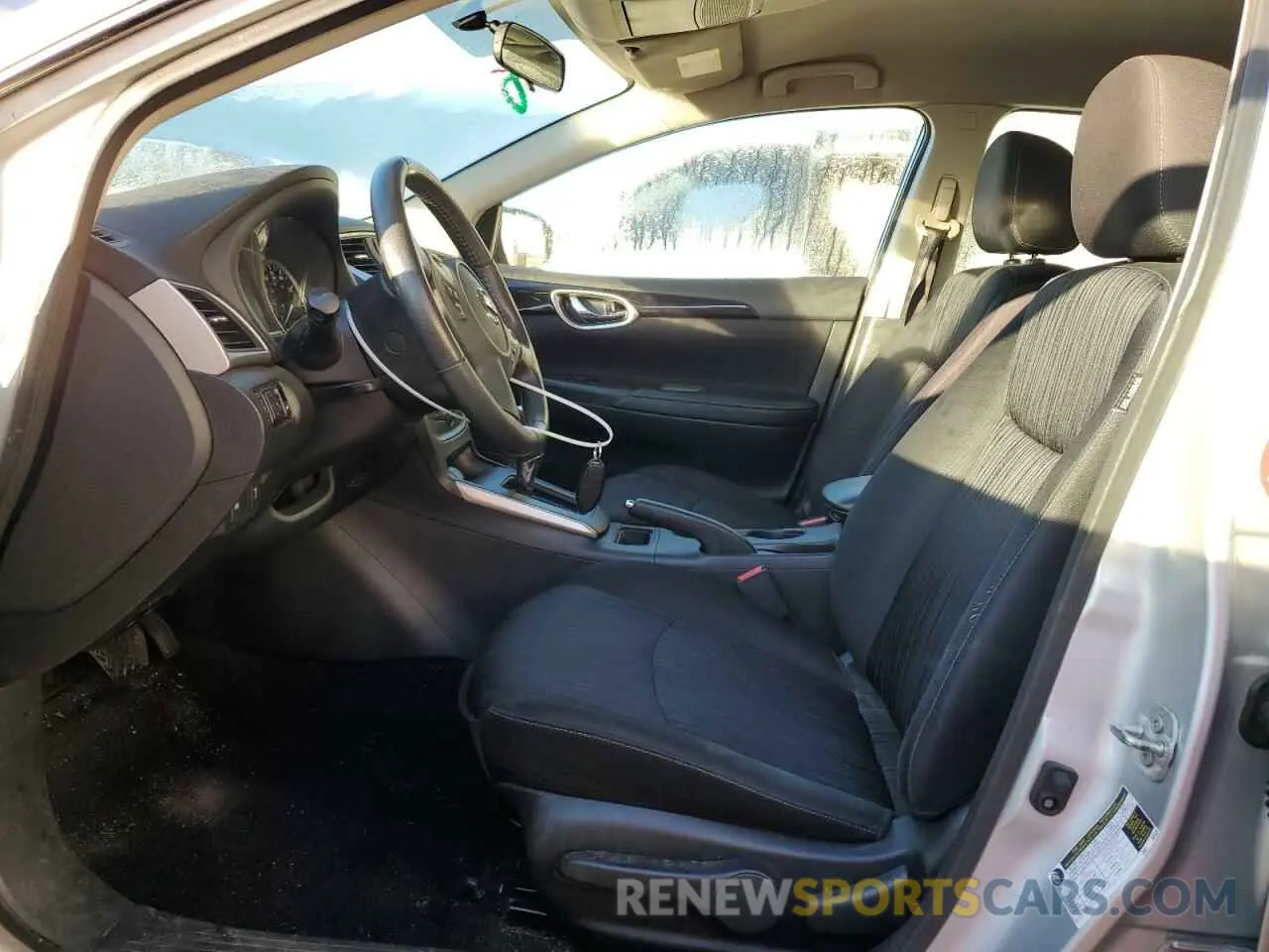 7 Photograph of a damaged car 3N1AB7AP9KY246074 NISSAN SENTRA 2019