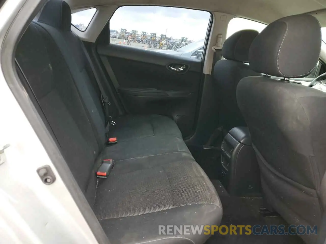 10 Photograph of a damaged car 3N1AB7AP9KY253753 NISSAN SENTRA 2019