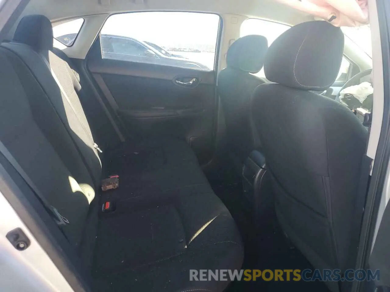 10 Photograph of a damaged car 3N1AB7AP9KY268589 NISSAN SENTRA 2019