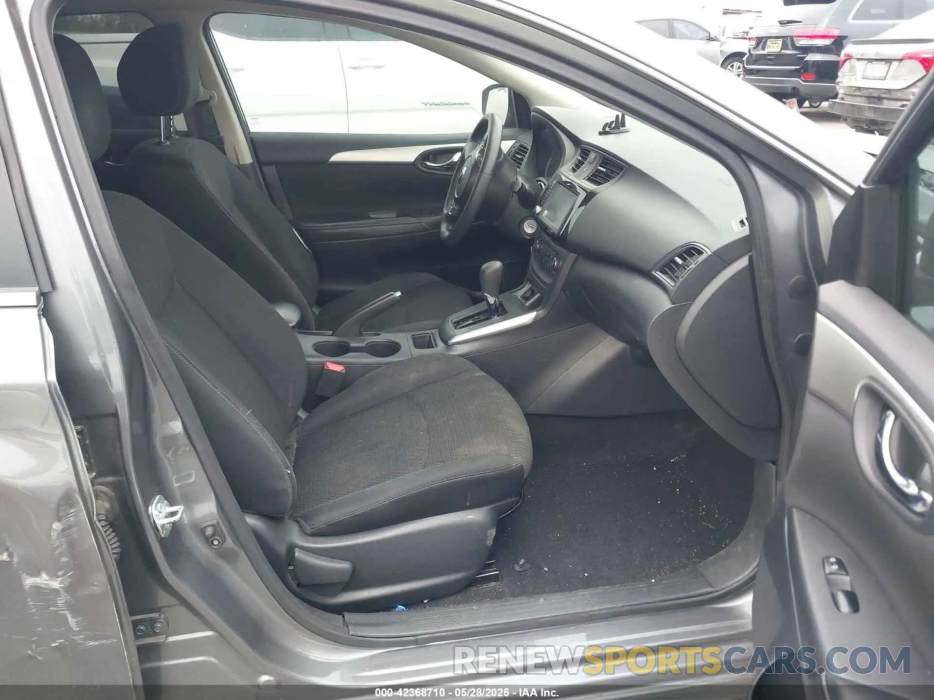 5 Photograph of a damaged car 3N1AB7AP9KY293797 NISSAN SENTRA 2019