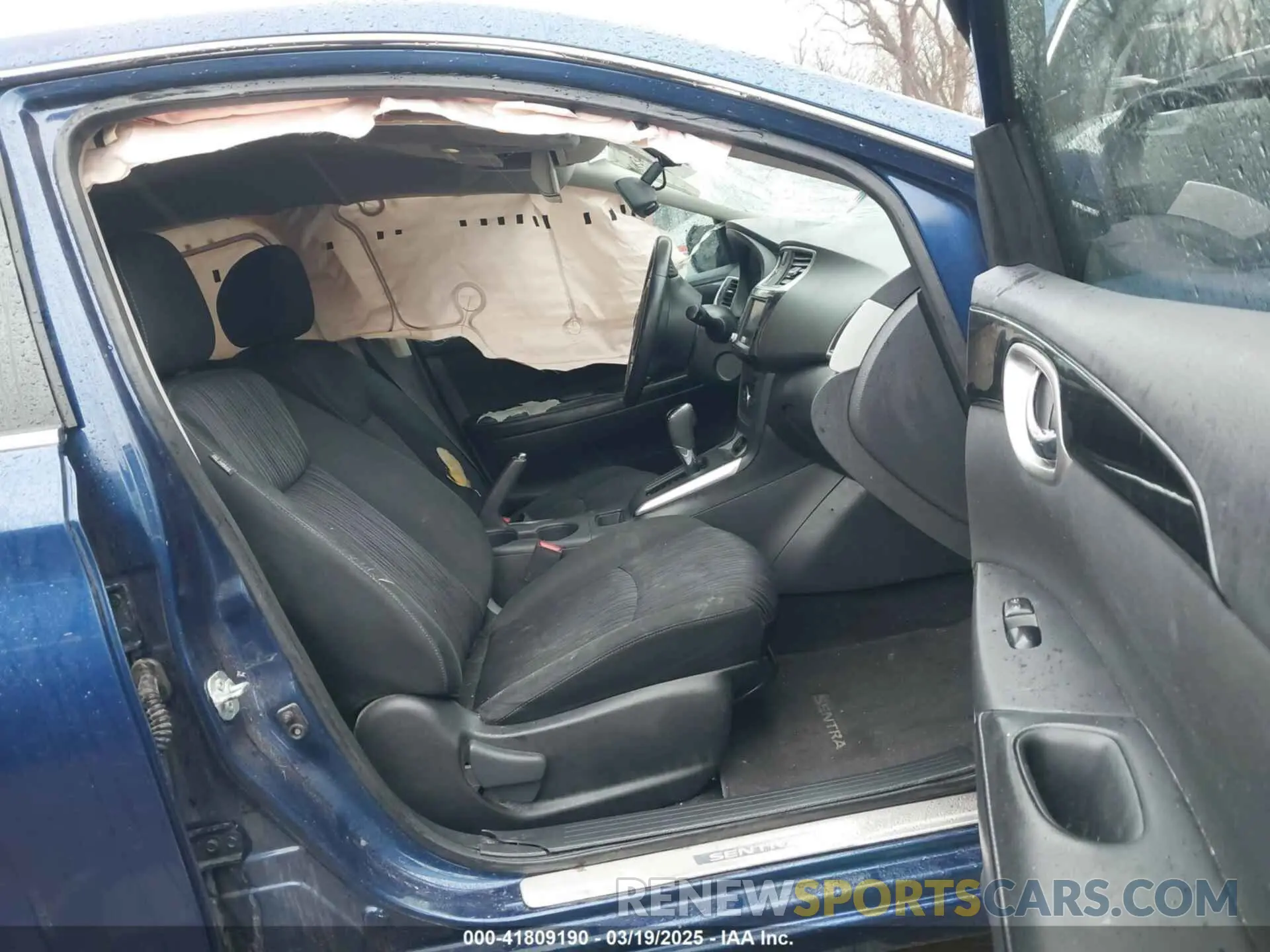 5 Photograph of a damaged car 3N1AB7AP9KY296702 NISSAN SENTRA 2019