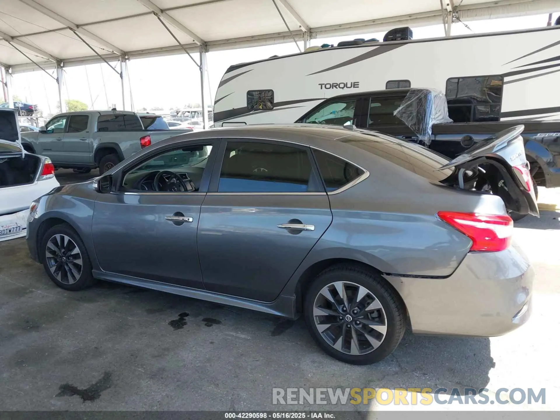 14 Photograph of a damaged car 3N1AB7AP9KY304295 NISSAN SENTRA 2019