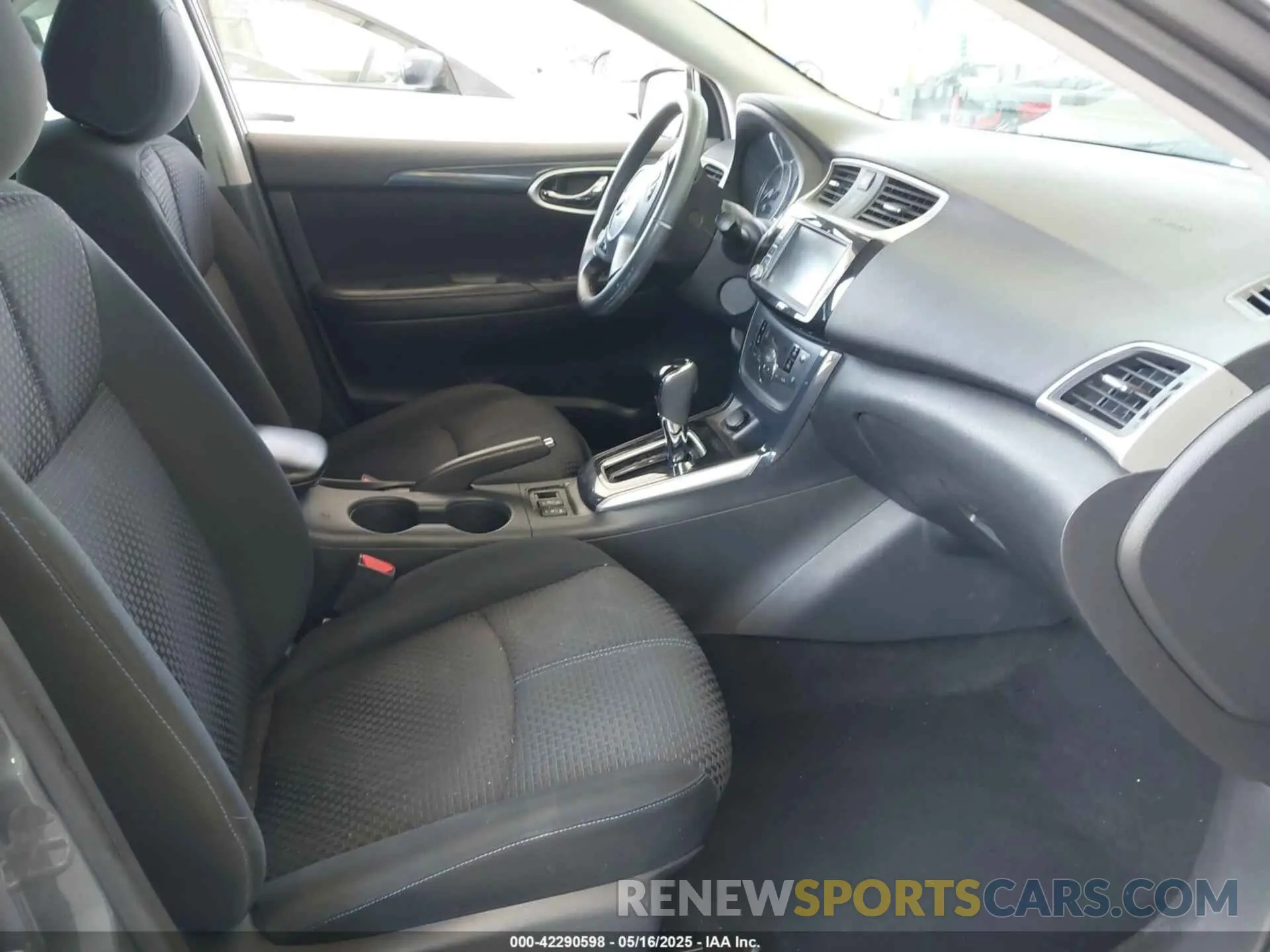 5 Photograph of a damaged car 3N1AB7AP9KY304295 NISSAN SENTRA 2019