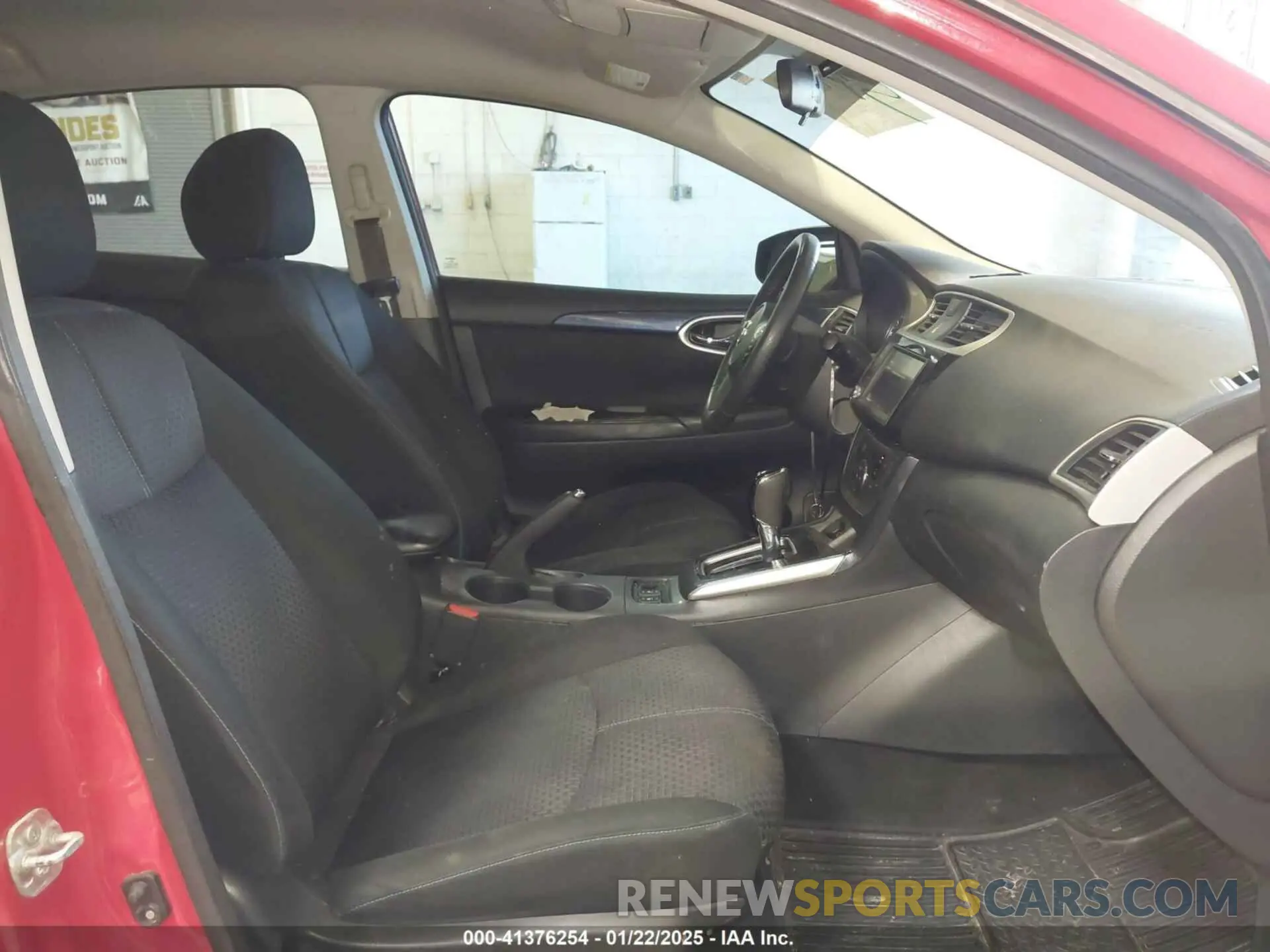 5 Photograph of a damaged car 3N1AB7AP9KY313935 NISSAN SENTRA 2019