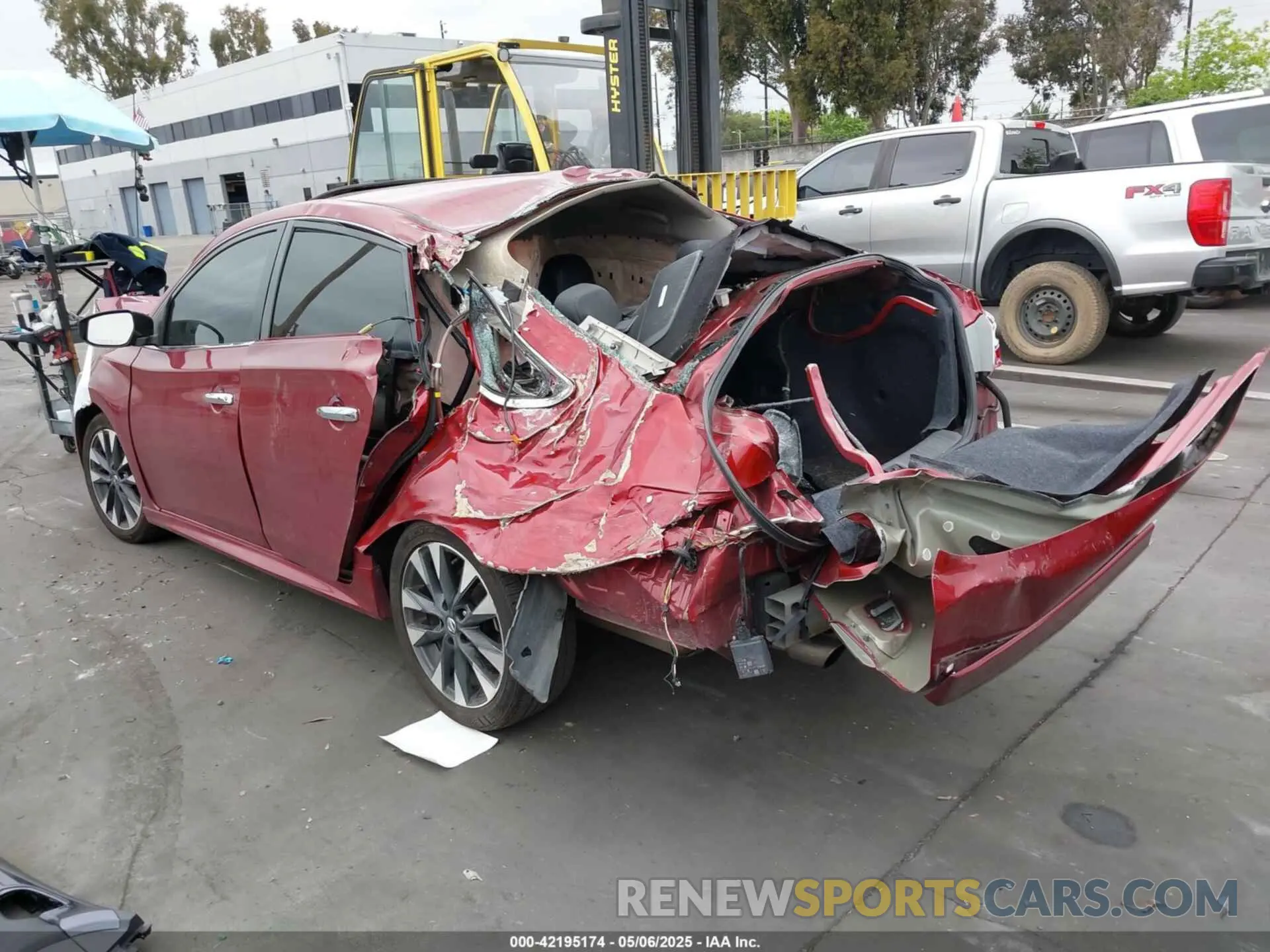 3 Photograph of a damaged car 3N1AB7AP9KY328855 NISSAN SENTRA 2019