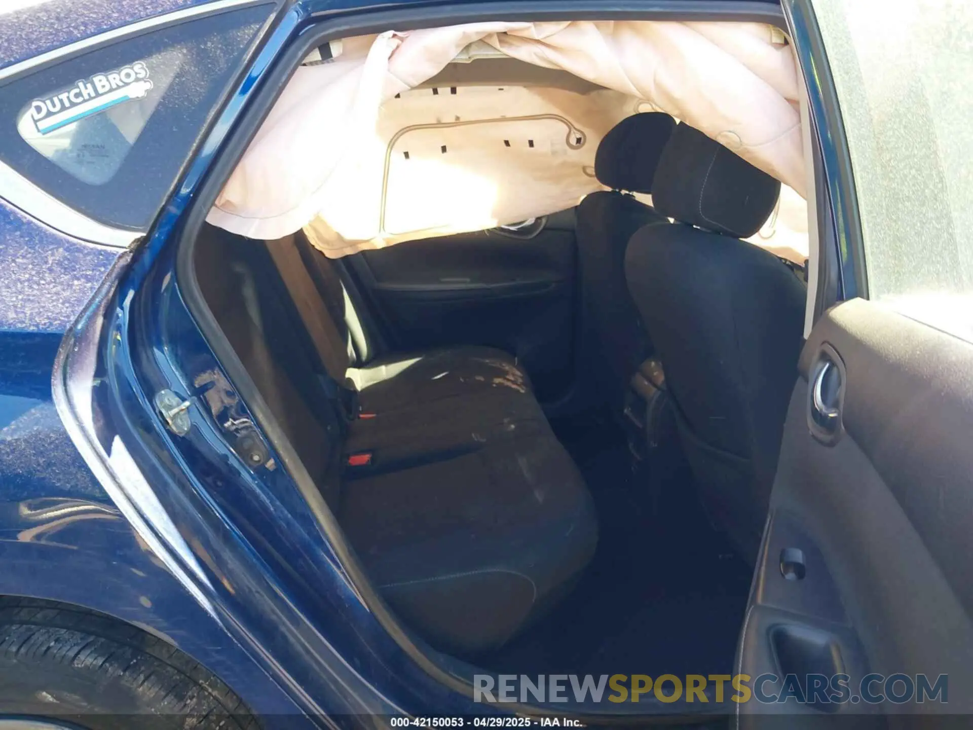8 Photograph of a damaged car 3N1AB7AP9KY335904 NISSAN SENTRA 2019