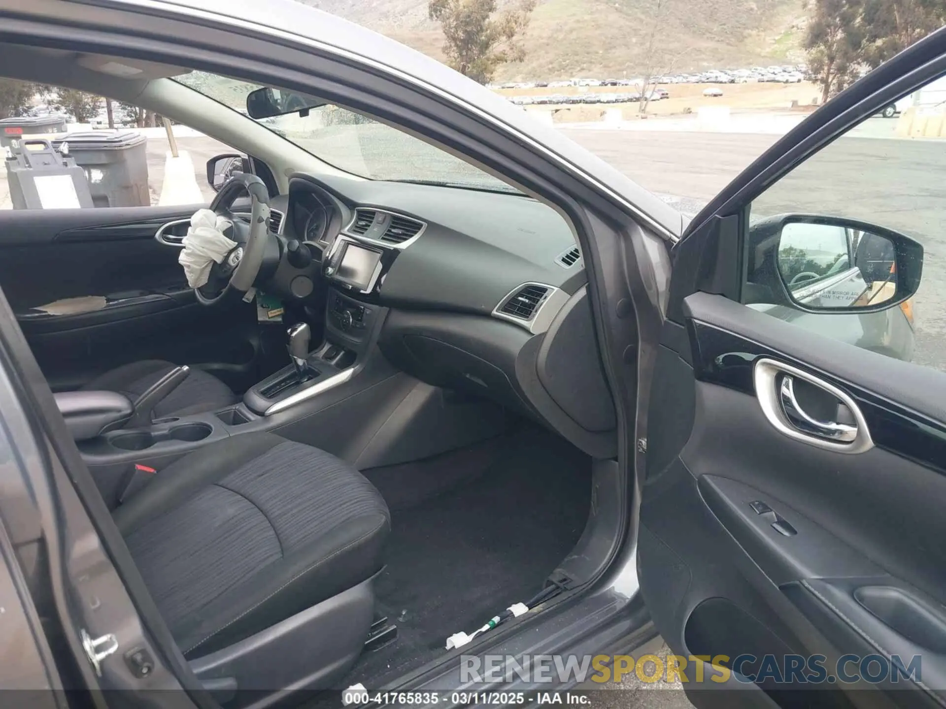 5 Photograph of a damaged car 3N1AB7AP9KY336504 NISSAN SENTRA 2019