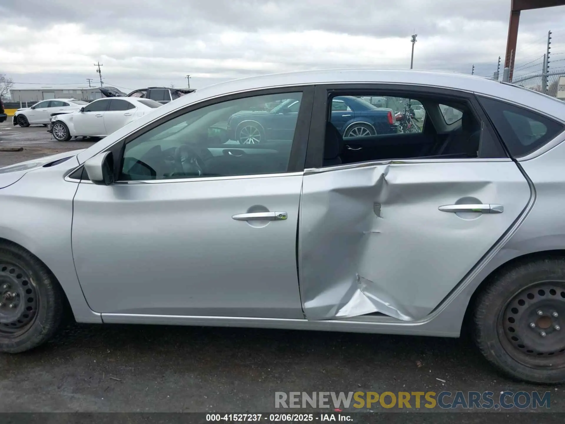 14 Photograph of a damaged car 3N1AB7AP9KY341671 NISSAN SENTRA 2019