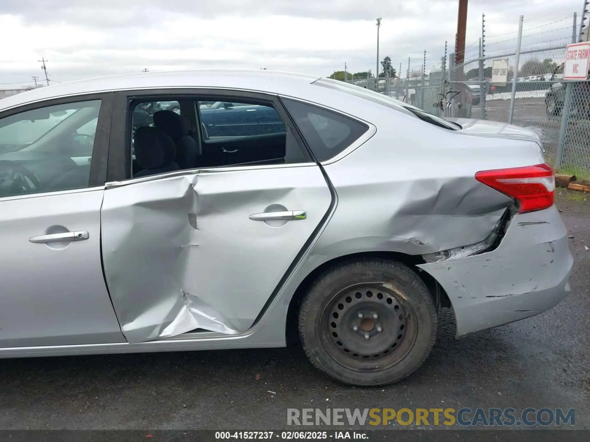 6 Photograph of a damaged car 3N1AB7AP9KY341671 NISSAN SENTRA 2019