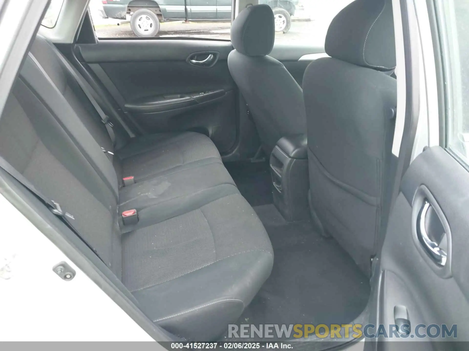 8 Photograph of a damaged car 3N1AB7AP9KY341671 NISSAN SENTRA 2019