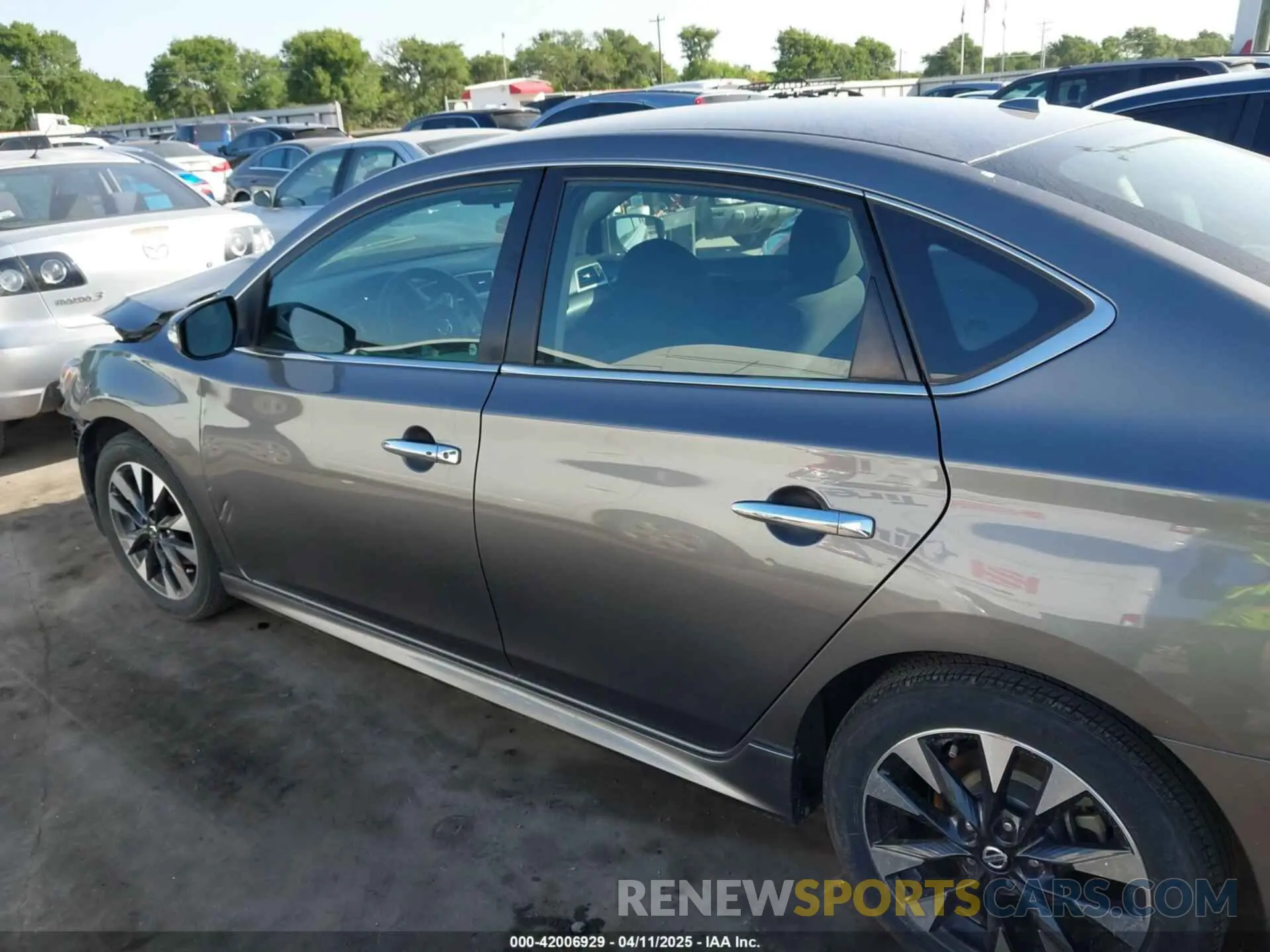 15 Photograph of a damaged car 3N1AB7AP9KY368000 NISSAN SENTRA 2019