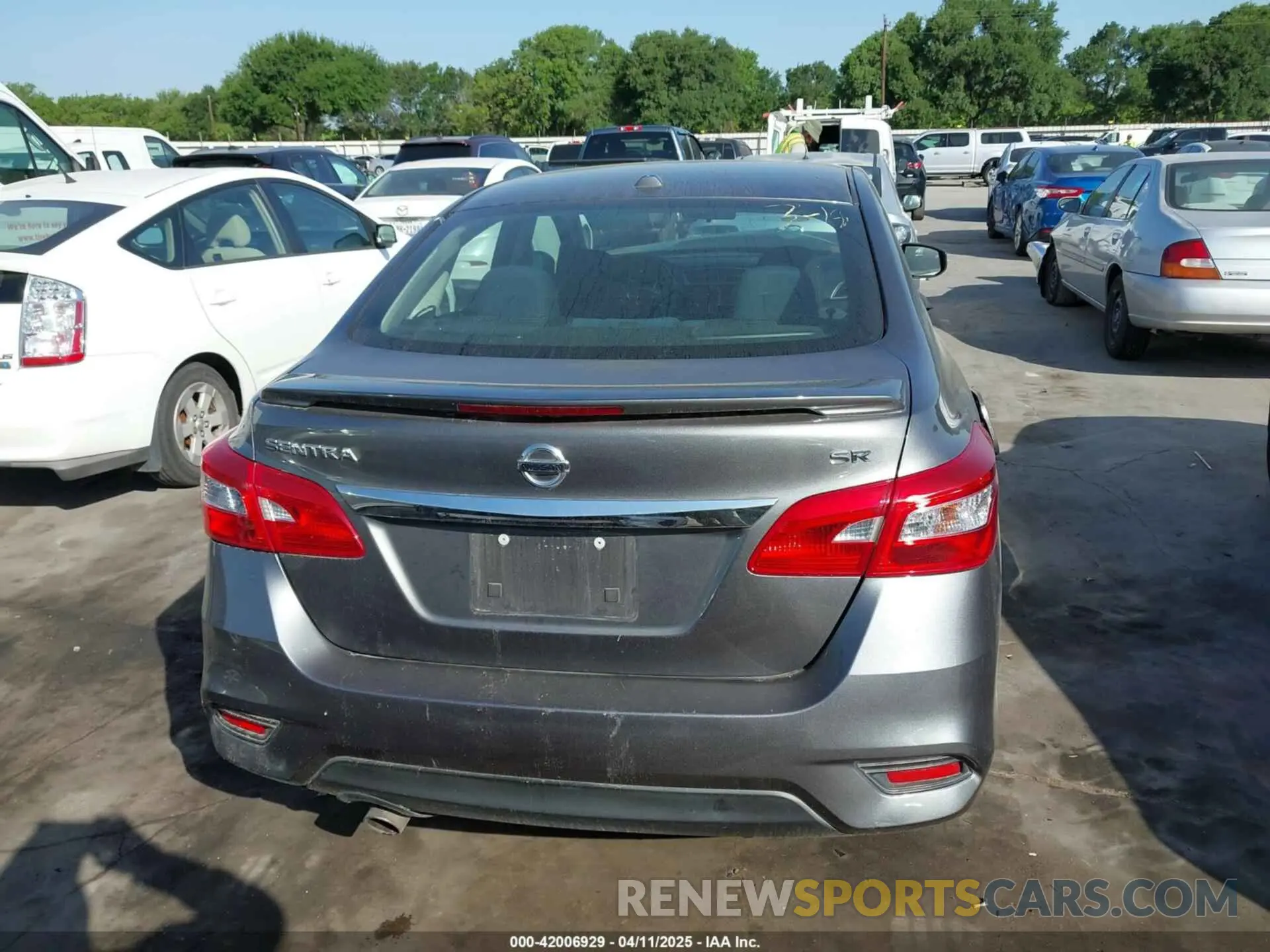 17 Photograph of a damaged car 3N1AB7AP9KY368000 NISSAN SENTRA 2019