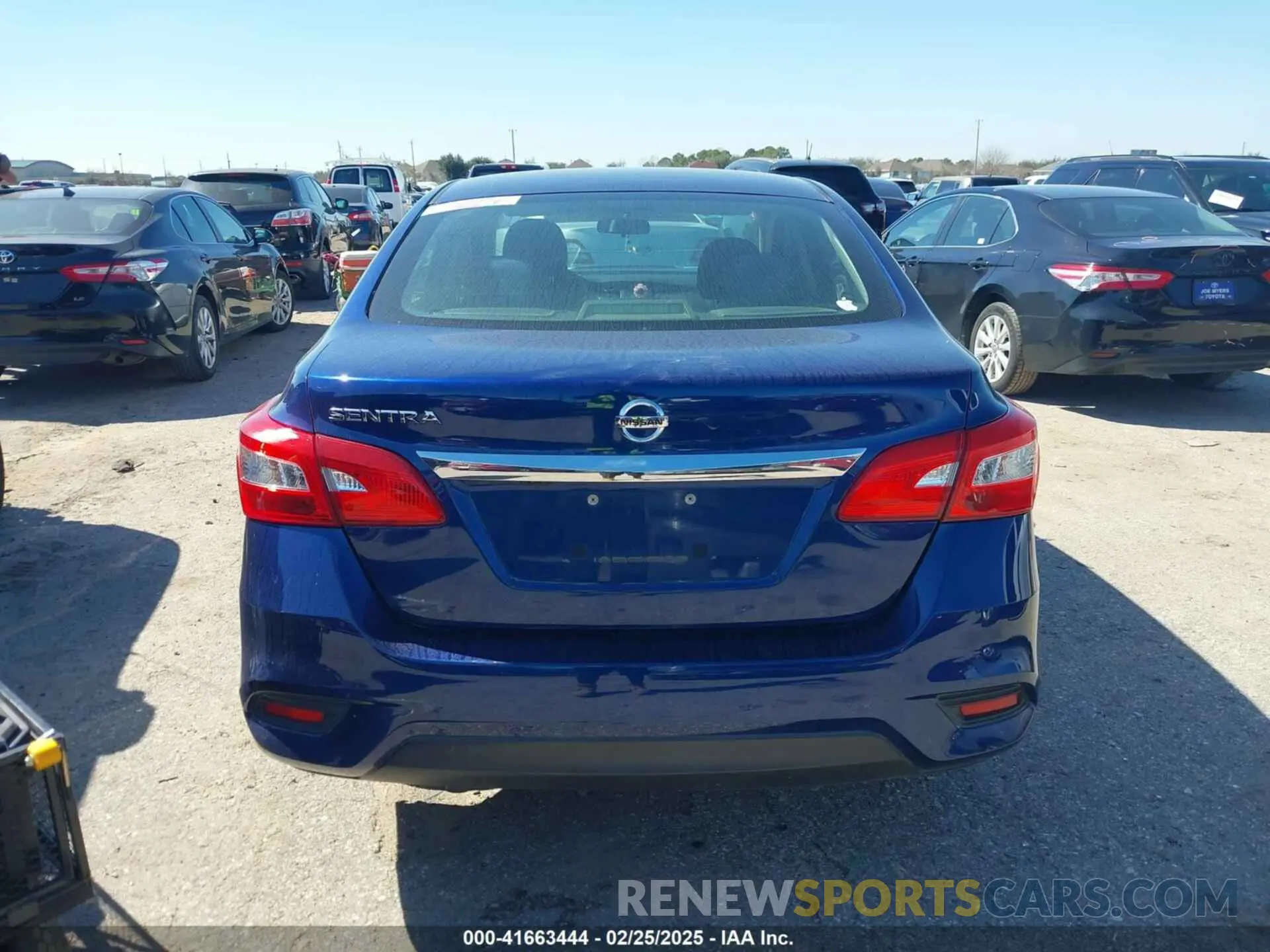 16 Photograph of a damaged car 3N1AB7AP9KY370054 NISSAN SENTRA 2019