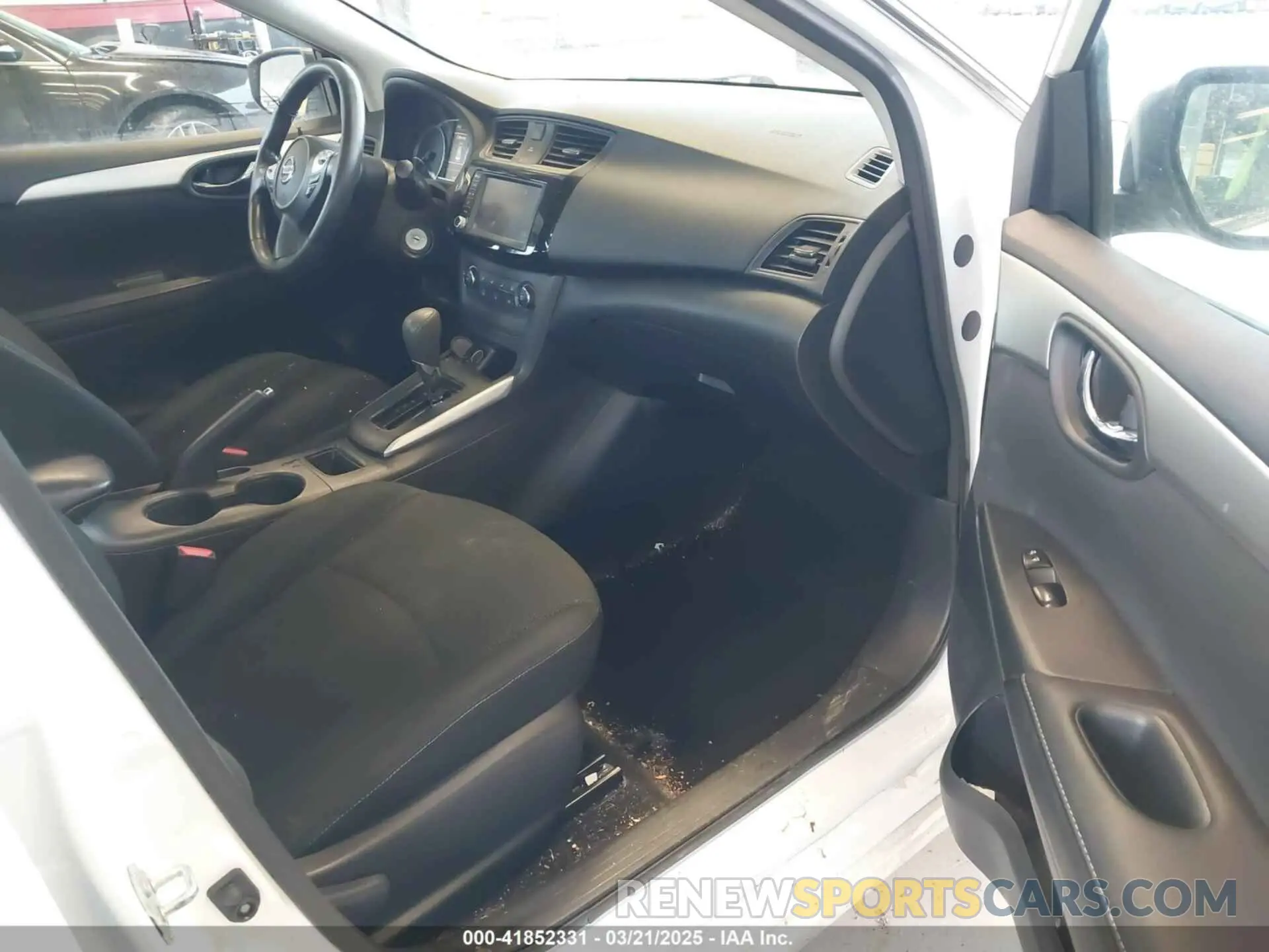 5 Photograph of a damaged car 3N1AB7AP9KY371589 NISSAN SENTRA 2019