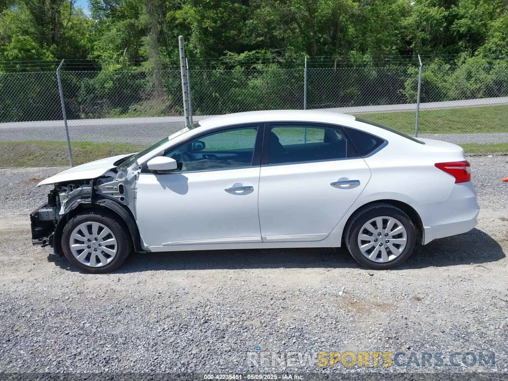 14 Photograph of a damaged car 3N1AB7AP9KY386660 NISSAN SENTRA 2019