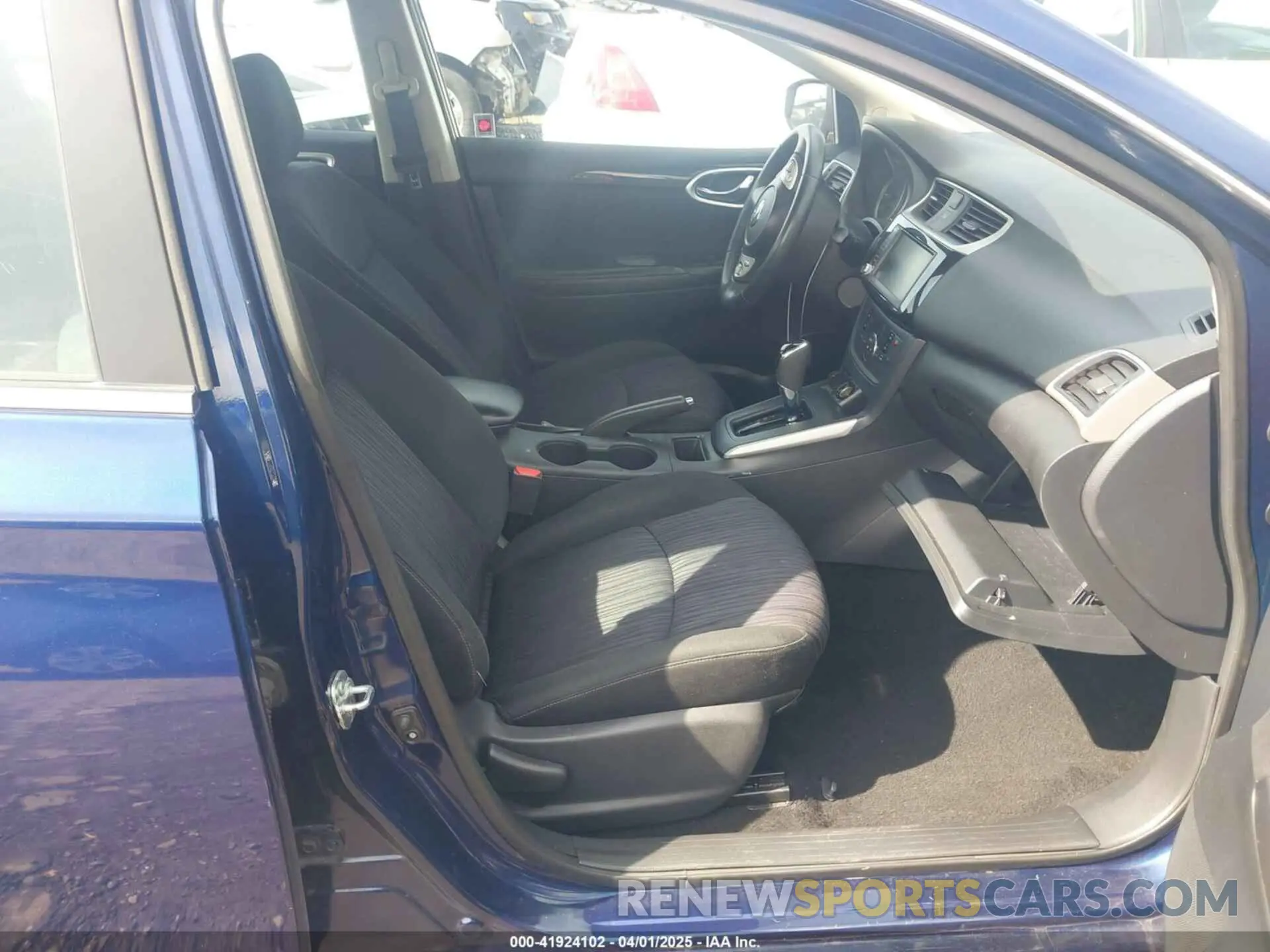 5 Photograph of a damaged car 3N1AB7AP9KY413095 NISSAN SENTRA 2019