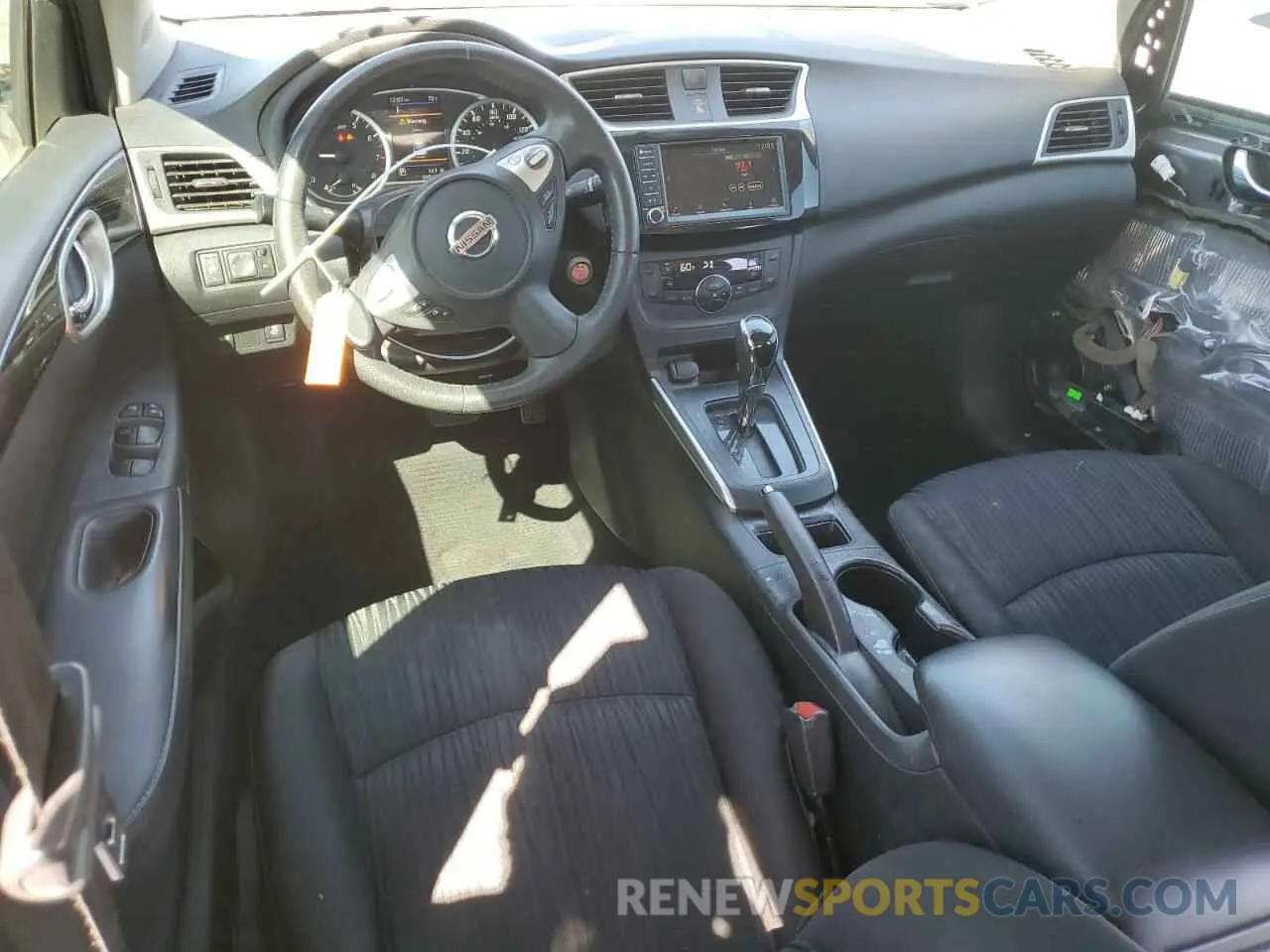 8 Photograph of a damaged car 3N1AB7APXKL603730 NISSAN SENTRA 2019