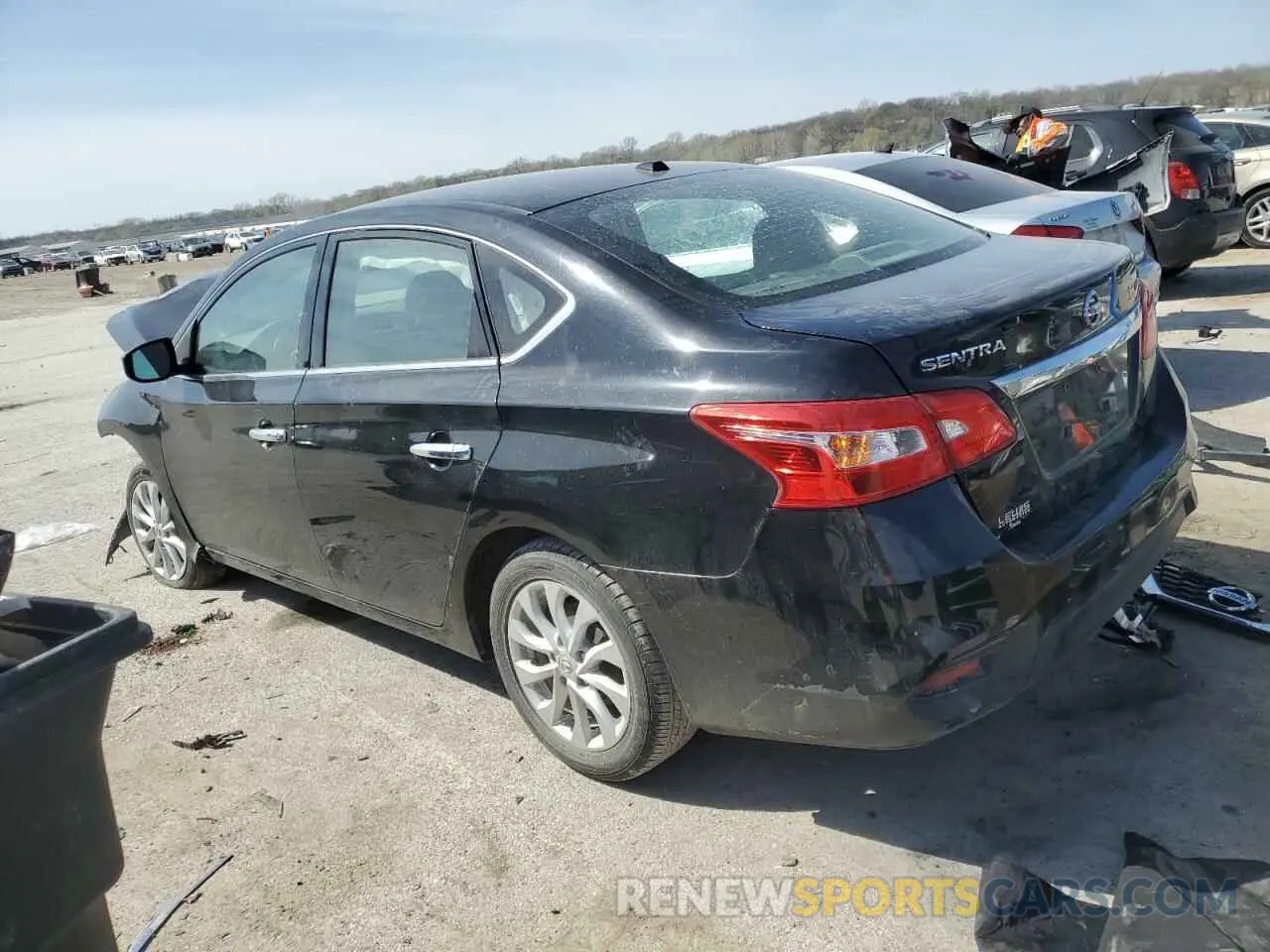 2 Photograph of a damaged car 3N1AB7APXKL625582 NISSAN SENTRA 2019
