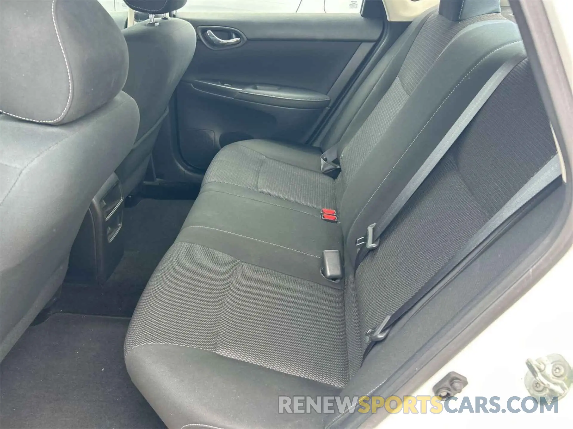 10 Photograph of a damaged car 3N1AB7APXKY211785 NISSAN SENTRA 2019
