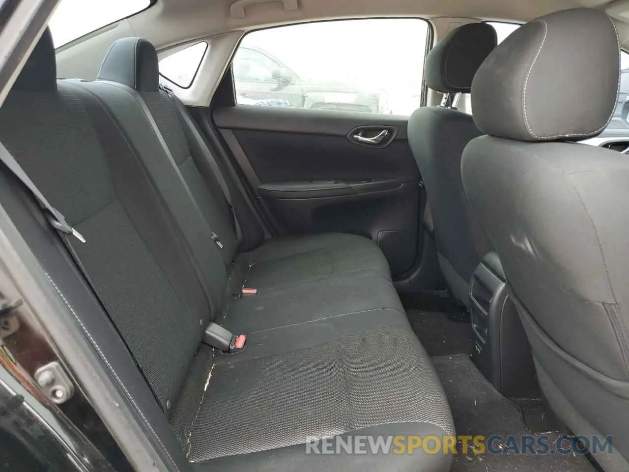 10 Photograph of a damaged car 3N1AB7APXKY236590 NISSAN SENTRA 2019