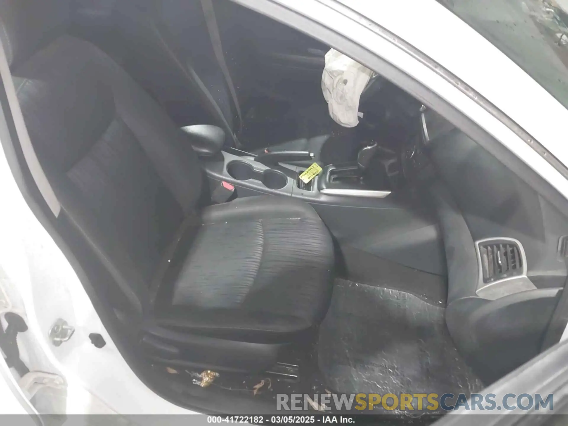 5 Photograph of a damaged car 3N1AB7APXKY240431 NISSAN SENTRA 2019
