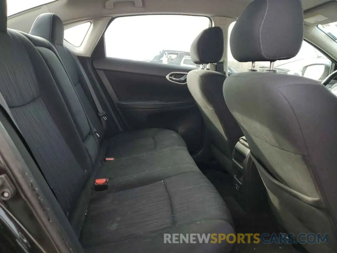 10 Photograph of a damaged car 3N1AB7APXKY240784 NISSAN SENTRA 2019
