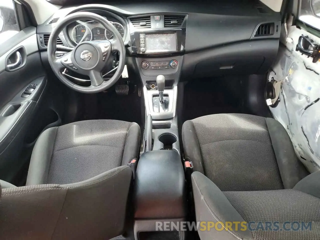 8 Photograph of a damaged car 3N1AB7APXKY240882 NISSAN SENTRA 2019