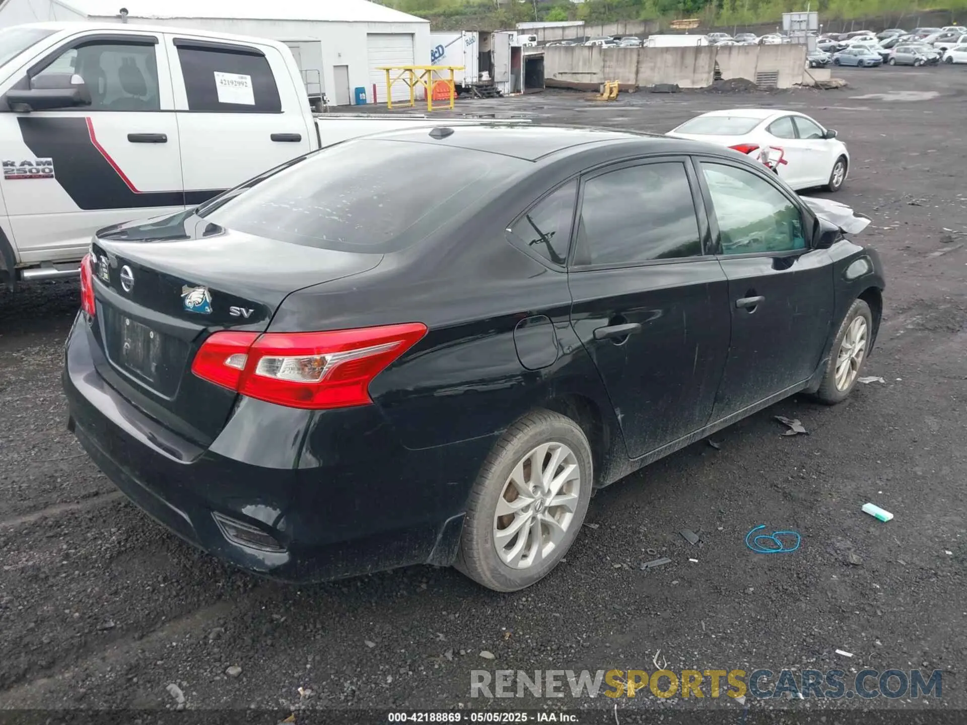 4 Photograph of a damaged car 3N1AB7APXKY254832 NISSAN SENTRA 2019