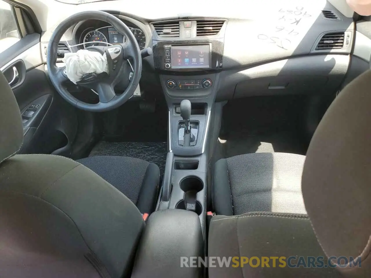 8 Photograph of a damaged car 3N1AB7APXKY259089 NISSAN SENTRA 2019