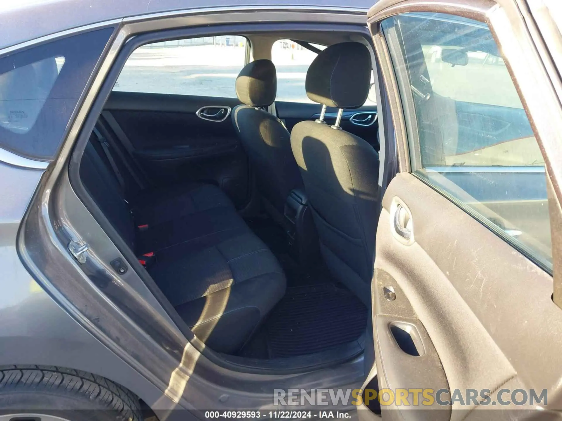 8 Photograph of a damaged car 3N1AB7APXKY265054 NISSAN SENTRA 2019