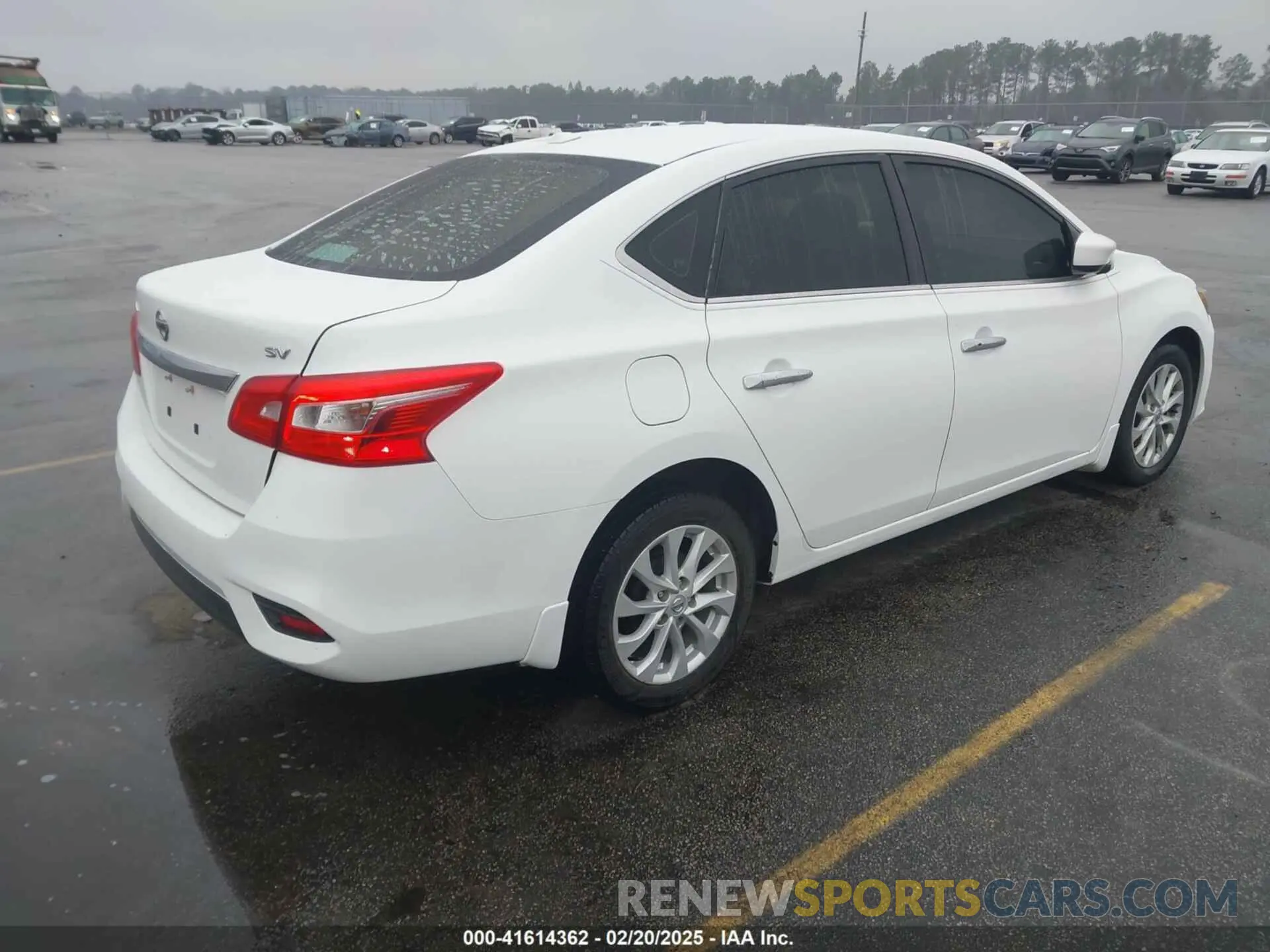 4 Photograph of a damaged car 3N1AB7APXKY265426 NISSAN SENTRA 2019