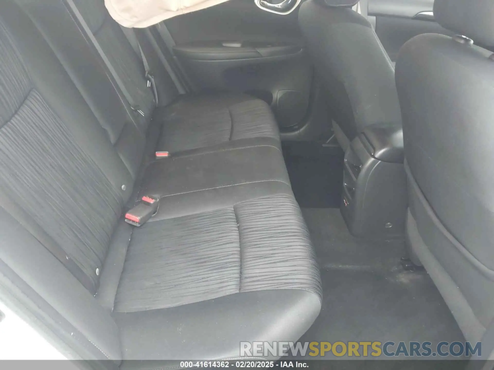 8 Photograph of a damaged car 3N1AB7APXKY265426 NISSAN SENTRA 2019