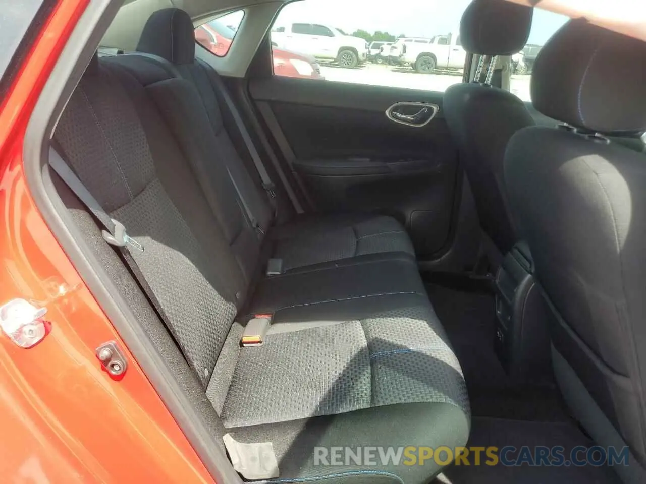 10 Photograph of a damaged car 3N1AB7APXKY268259 NISSAN SENTRA 2019